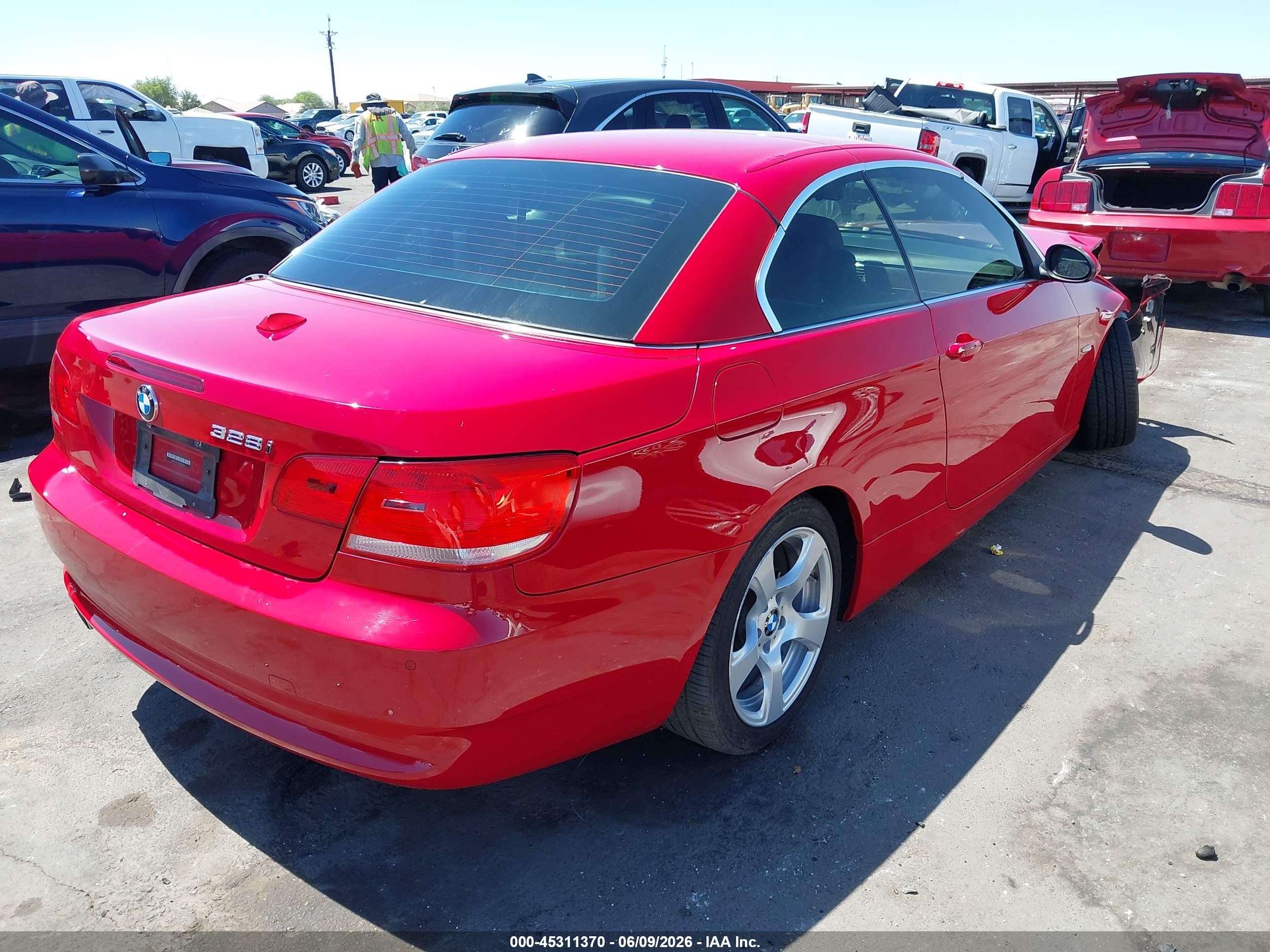 2009 Bmw 328i   Red vin: WBAWL13559PX24847