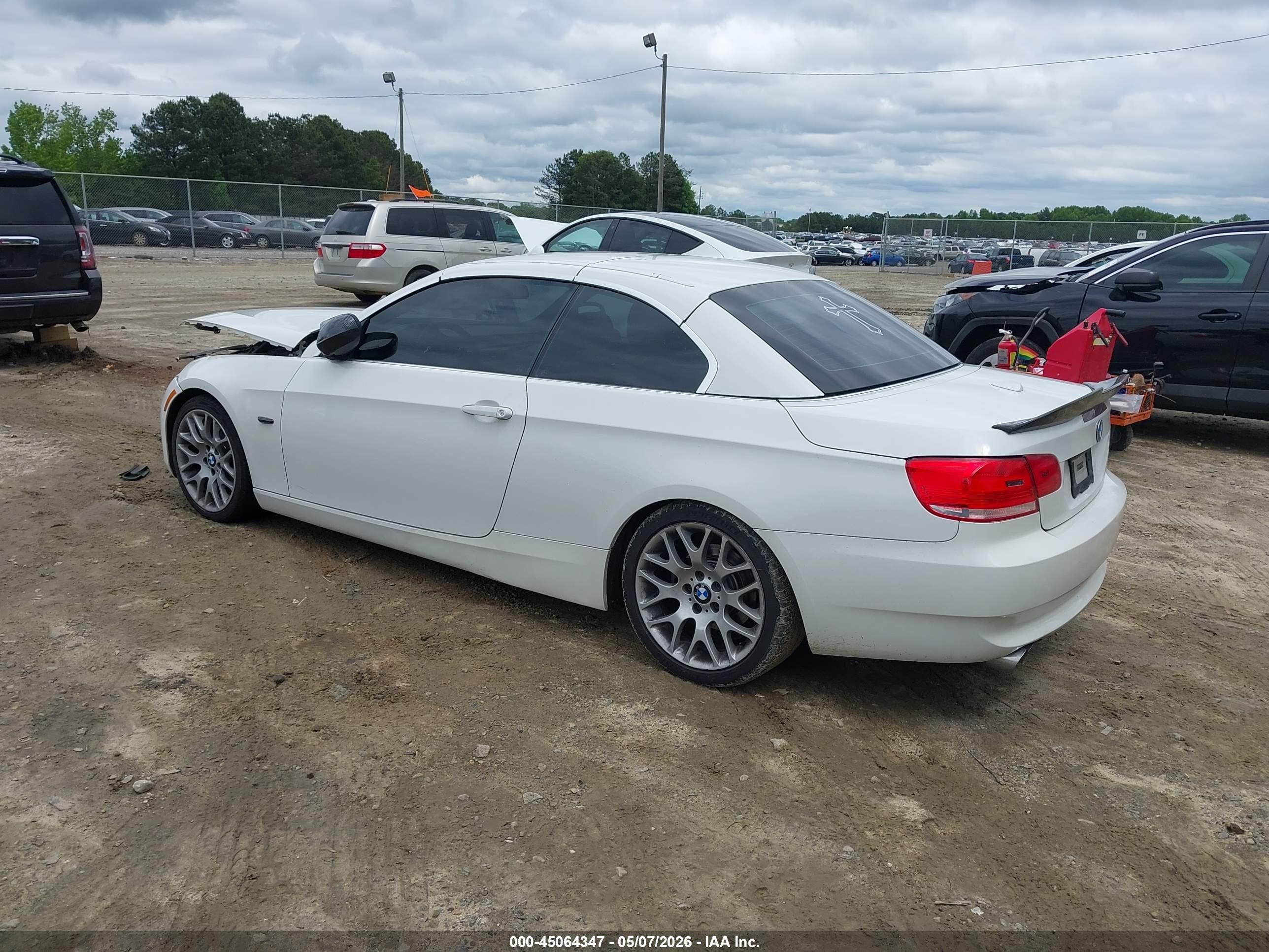 2010 Bmw 328i   Белый vin: WBAWL1C55AP491752
