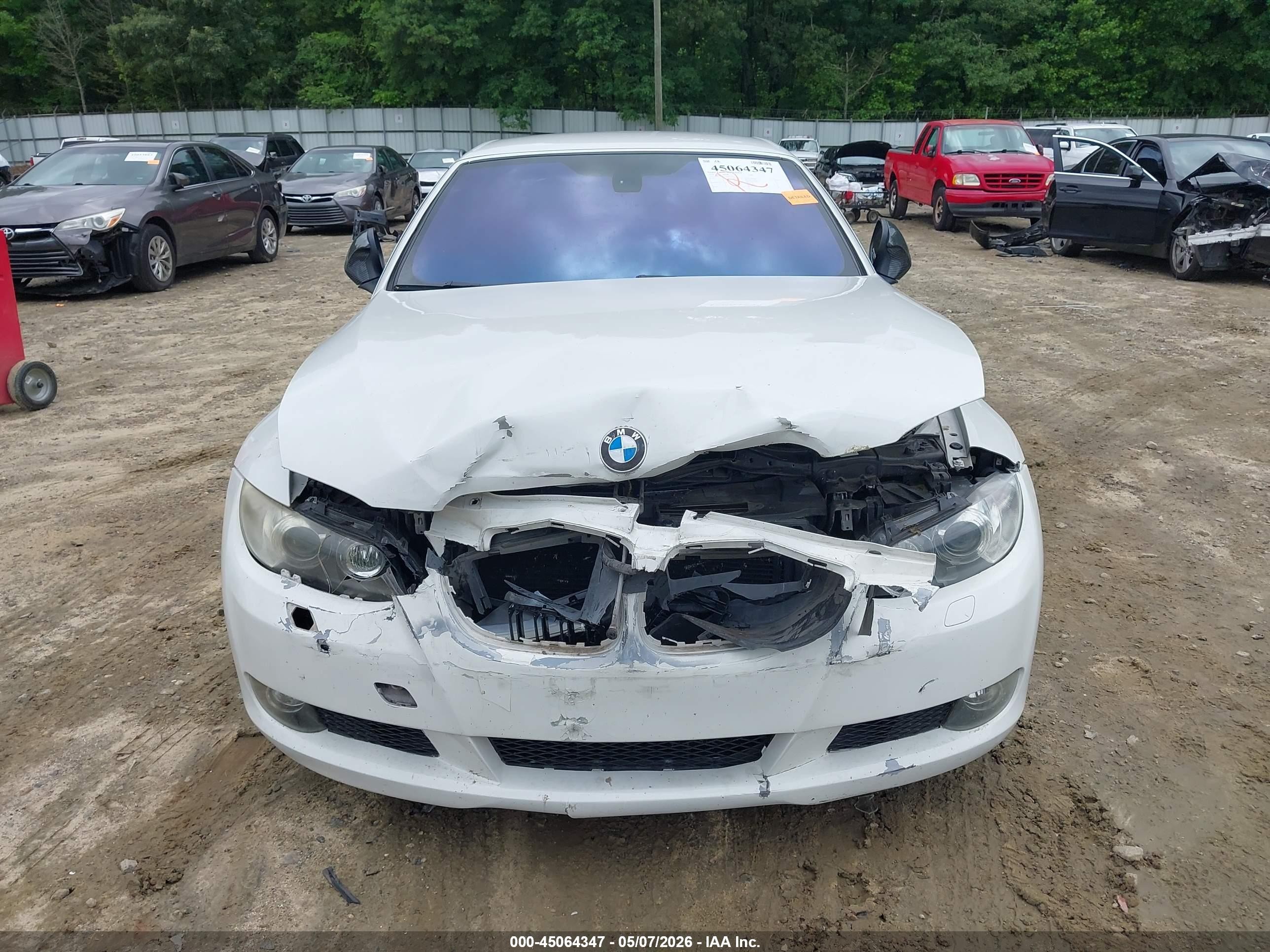 2010 Bmw 328i   Белый vin: WBAWL1C55AP491752