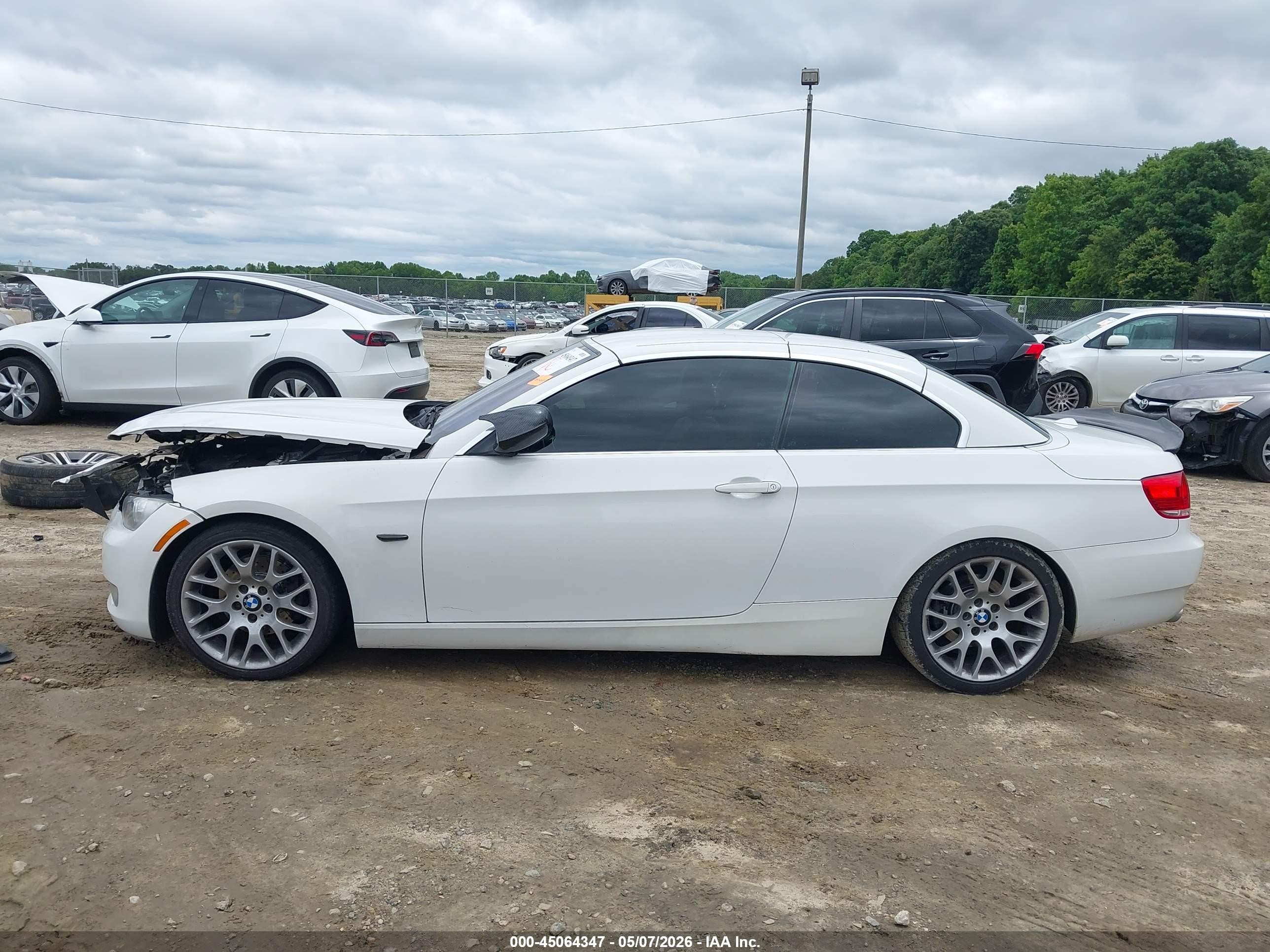 2010 Bmw 328i   Белый vin: WBAWL1C55AP491752