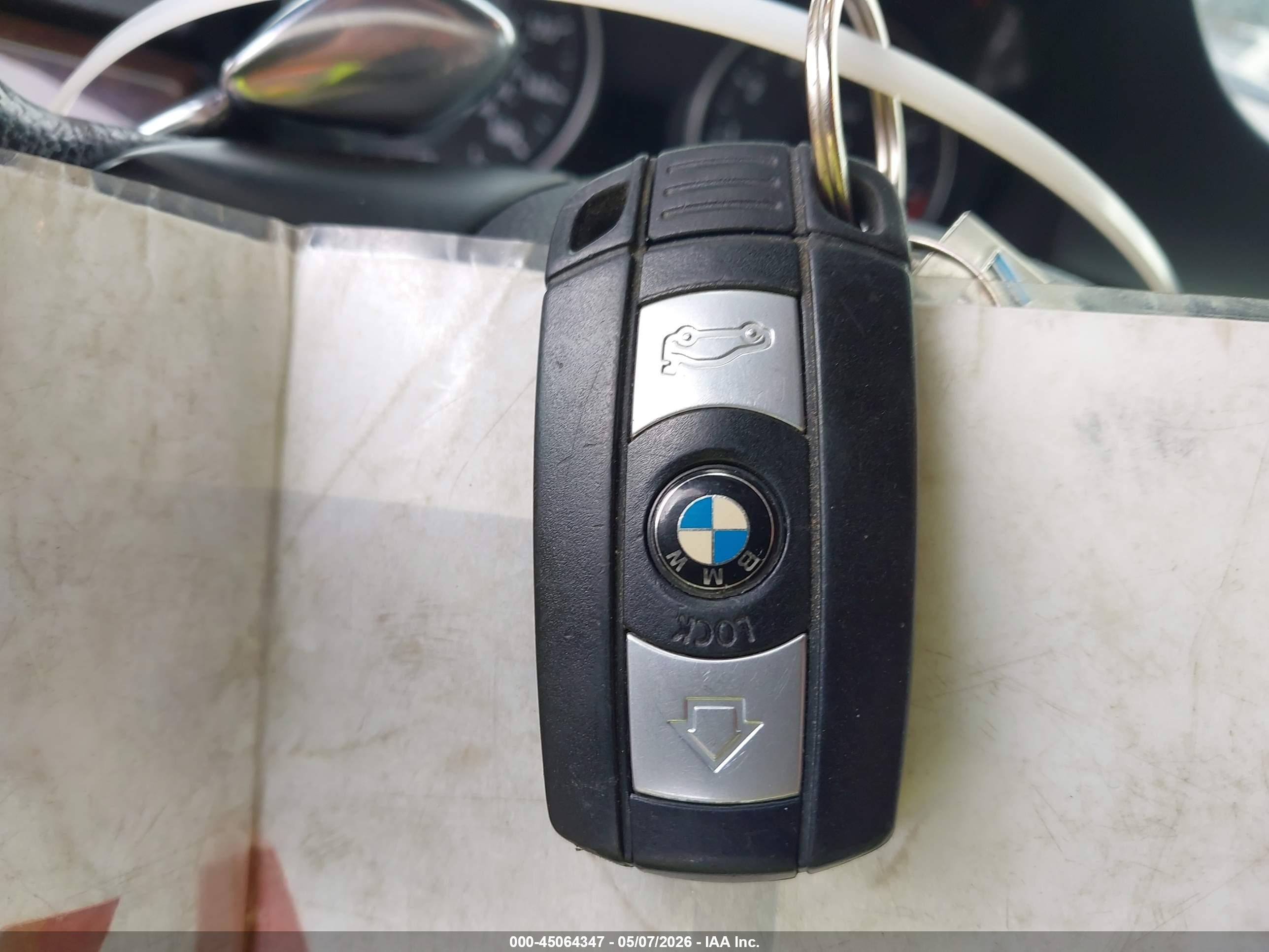2010 Bmw 328i   Белый vin: WBAWL1C55AP491752