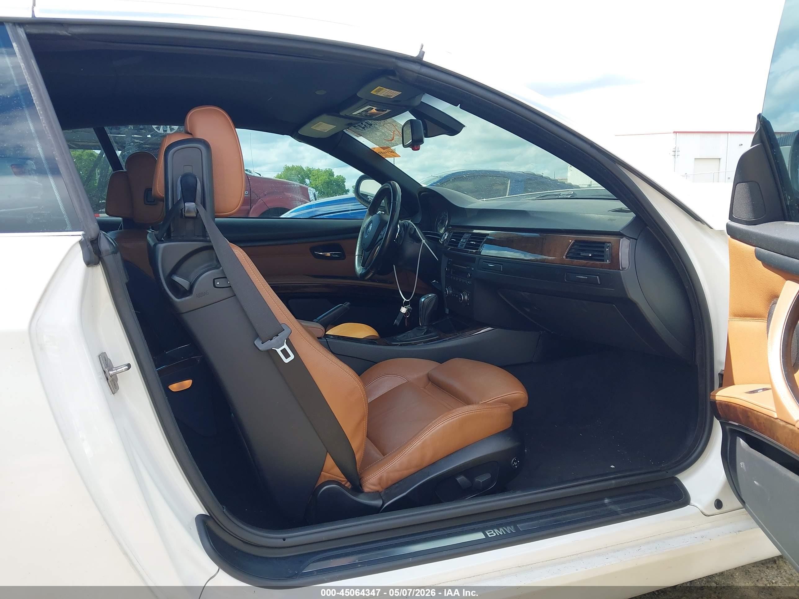 2010 Bmw 328i   Белый vin: WBAWL1C55AP491752