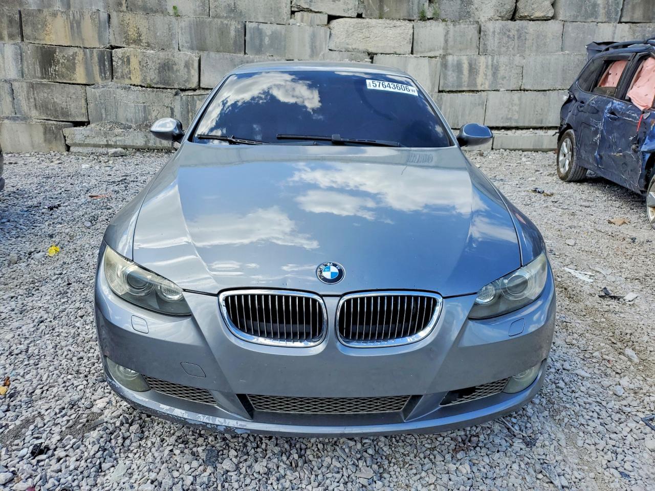 2007 Bmw 335 I Серый vin: WBAWL73507PX49901