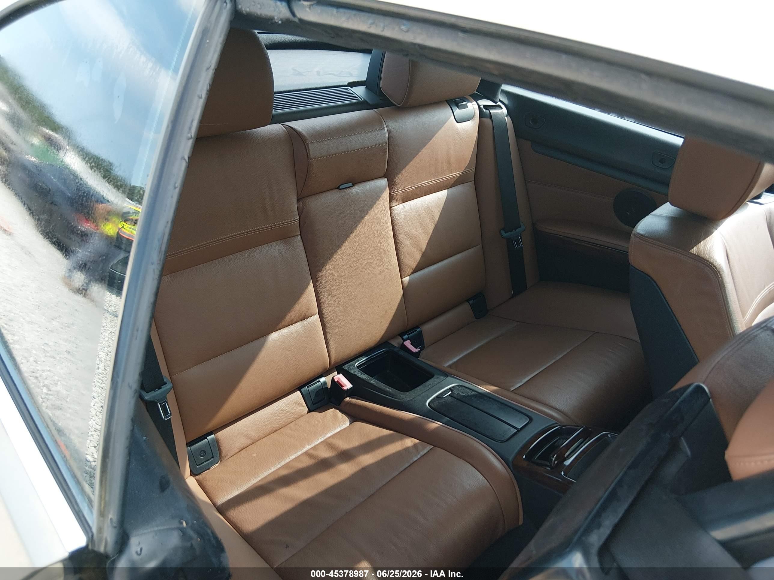 2007 Bmw 335i   Beige vin: WBAWL73517PX46540