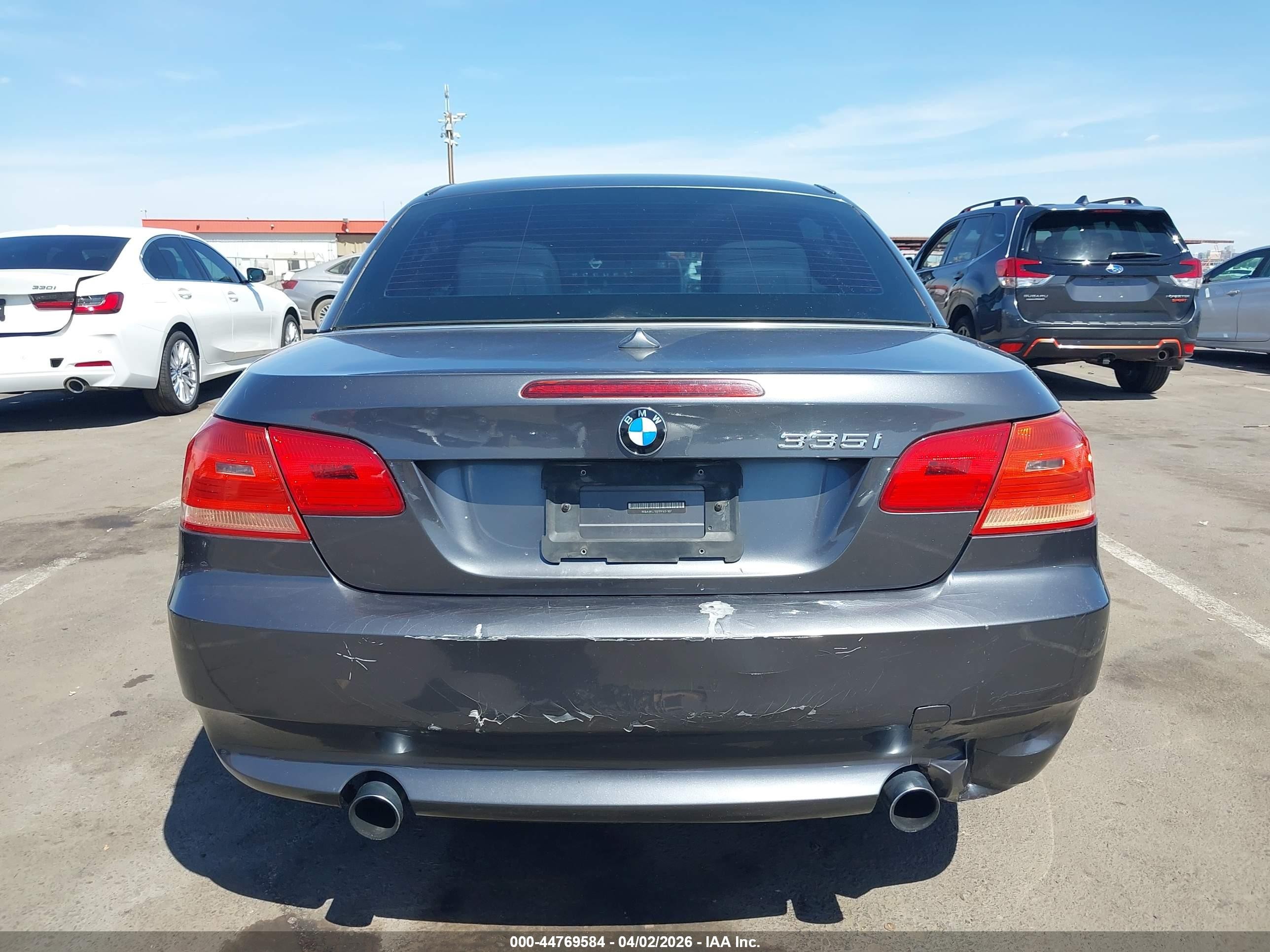 2007 Bmw 335i   Gray vin: WBAWL73517PX51107