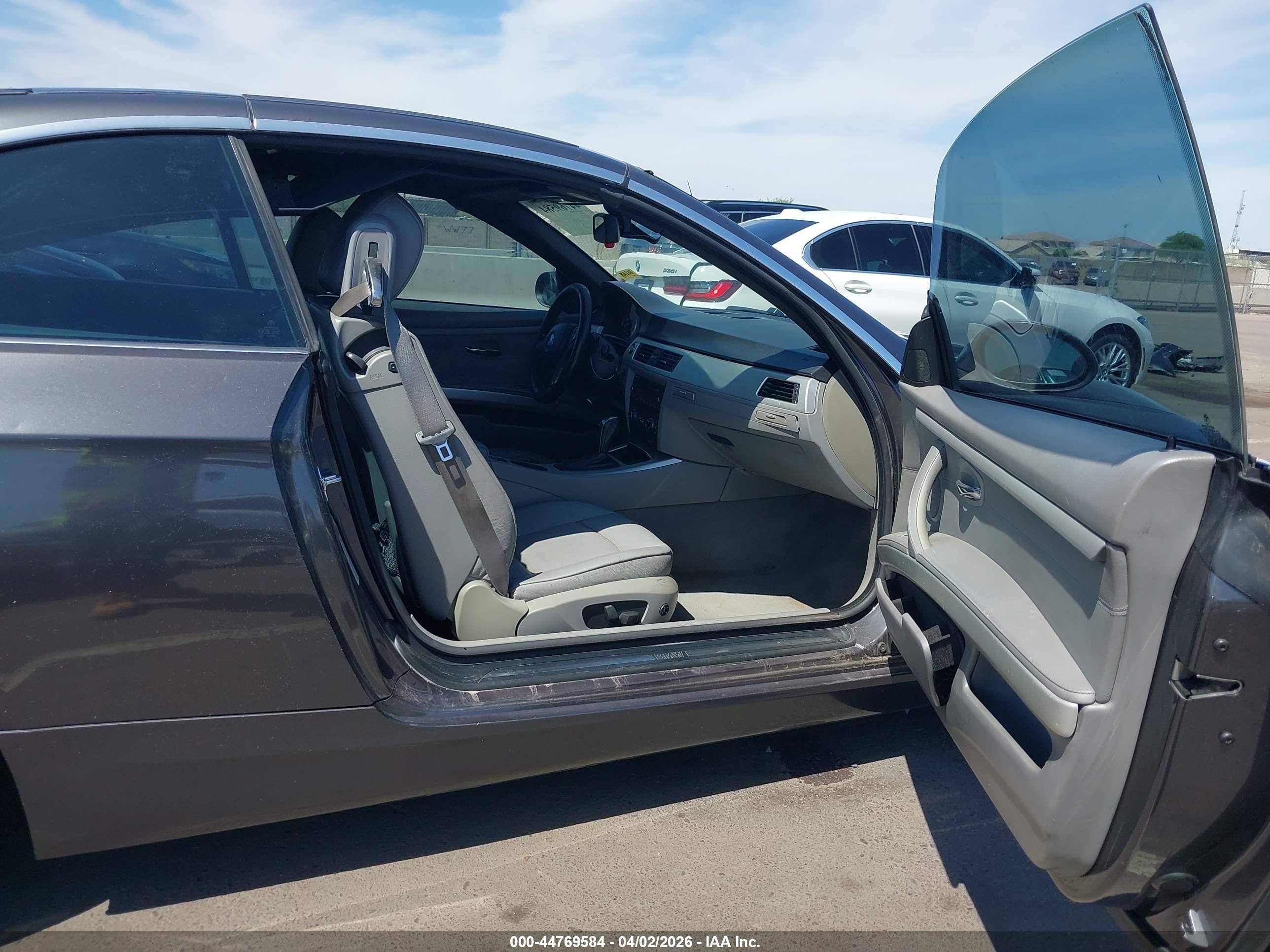 2007 Bmw 335i   Gray vin: WBAWL73517PX51107