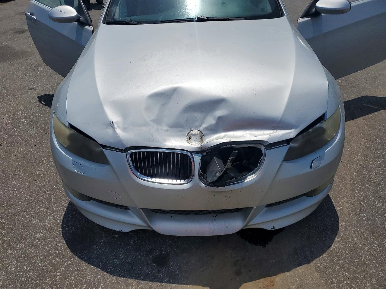 2008 Bmw 335 I Silver vin: WBAWL73518PX54557