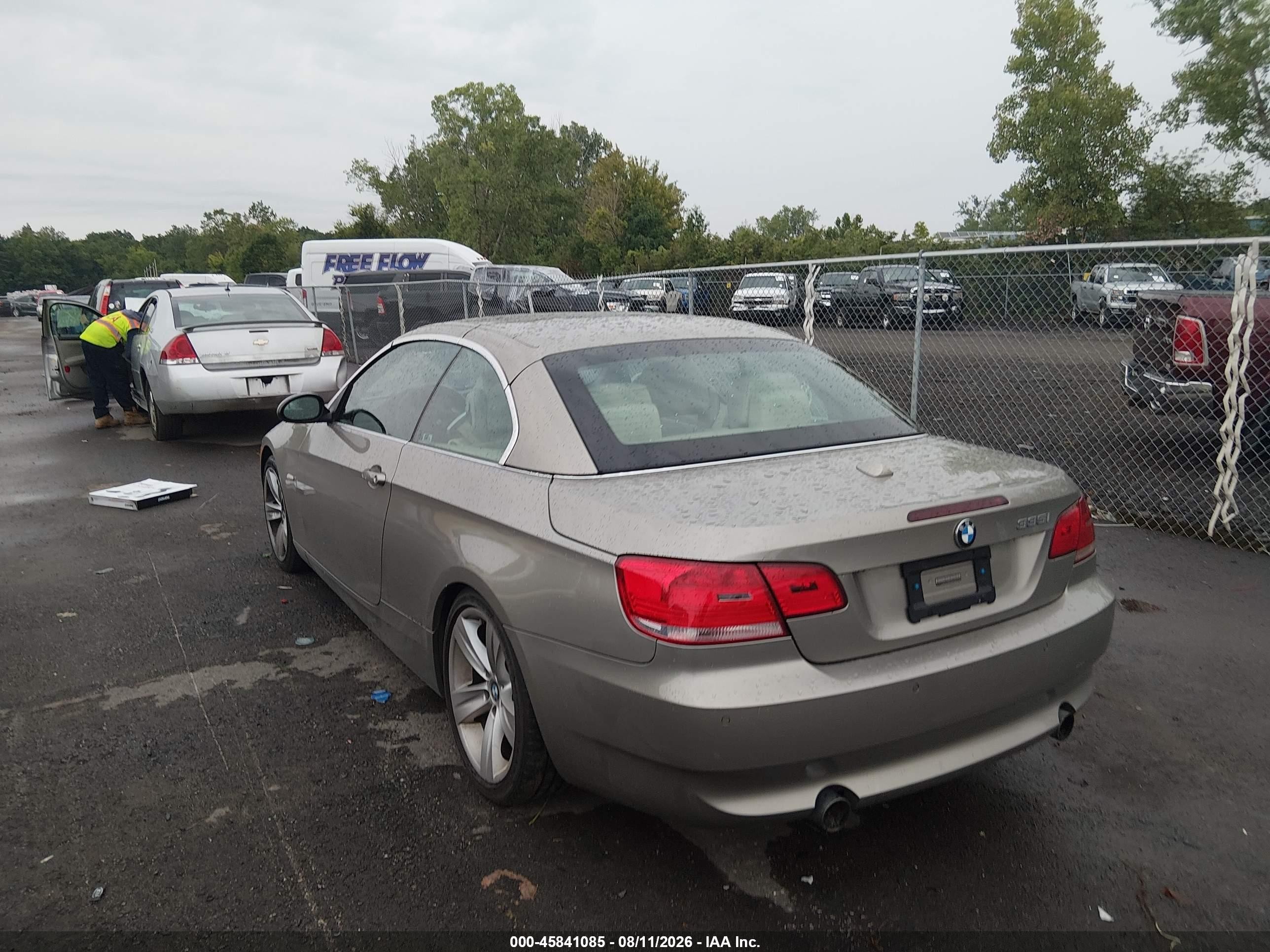 2007 Bmw 335i   Gold vin: WBAWL73537PX47737