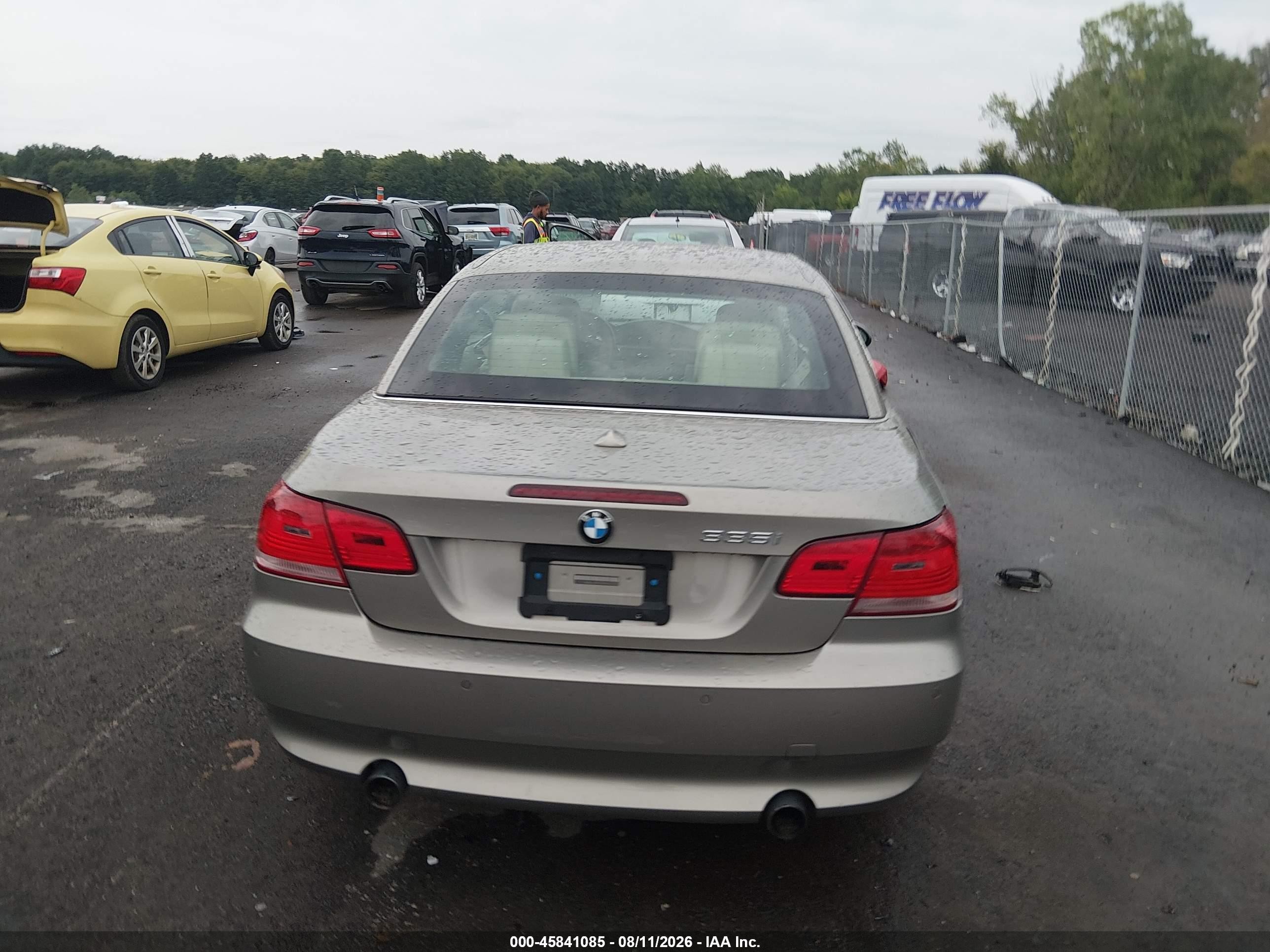 2007 Bmw 335i   Gold vin: WBAWL73537PX47737
