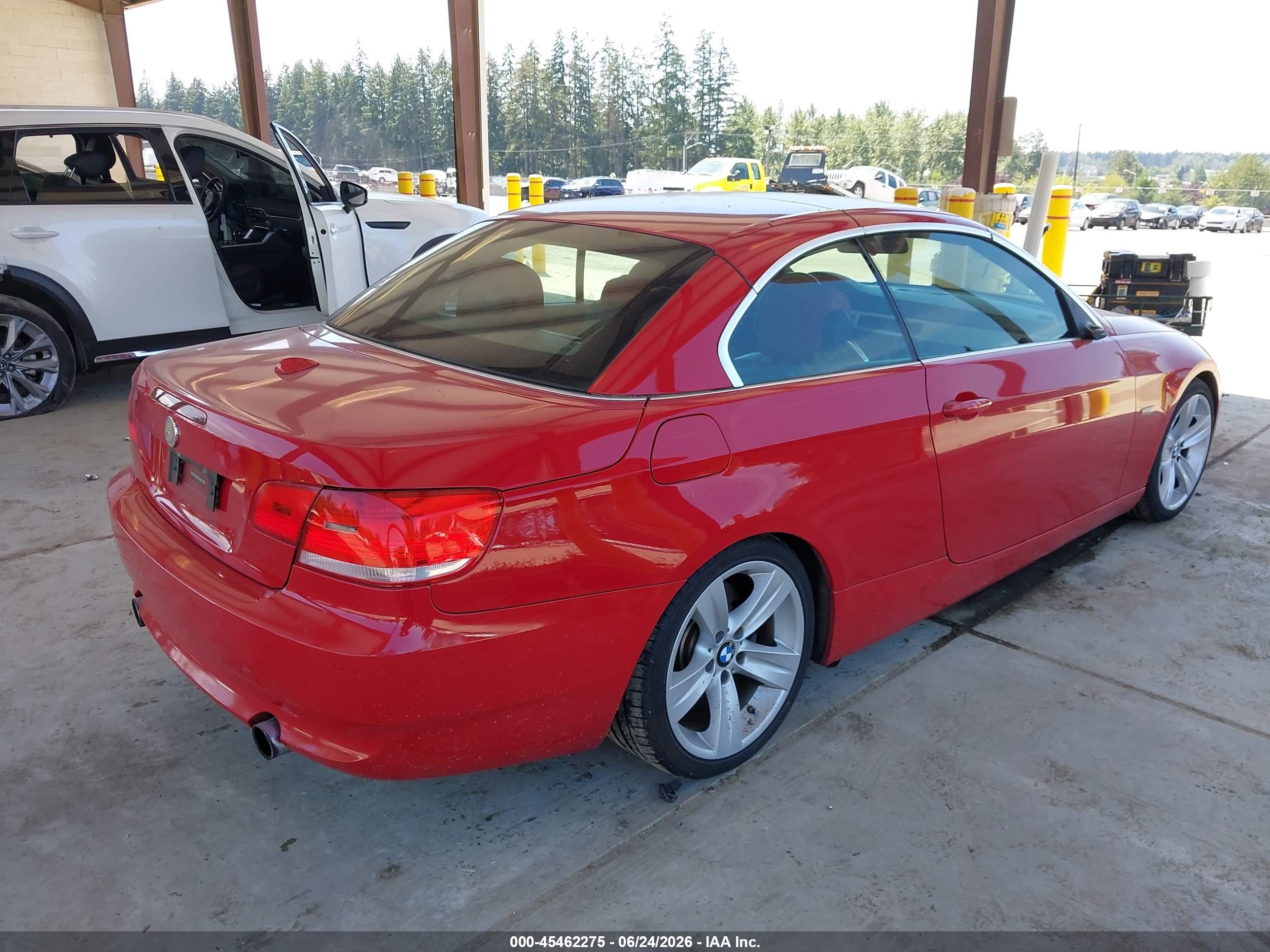2008 Bmw 335i   Red vin: WBAWL73538PX59503