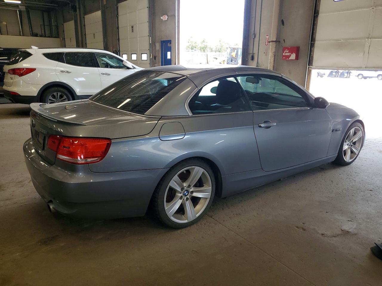 2007 Bmw 335 I Gray vin: WBAWL73547PX46256