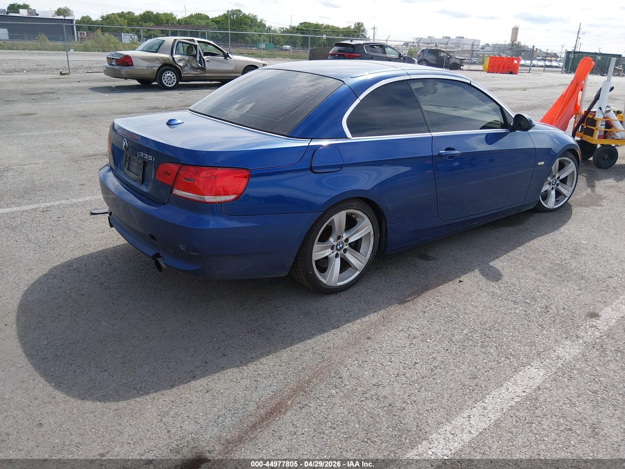 2007 Bmw 335i Blue vin: WBAWL73577PX45215