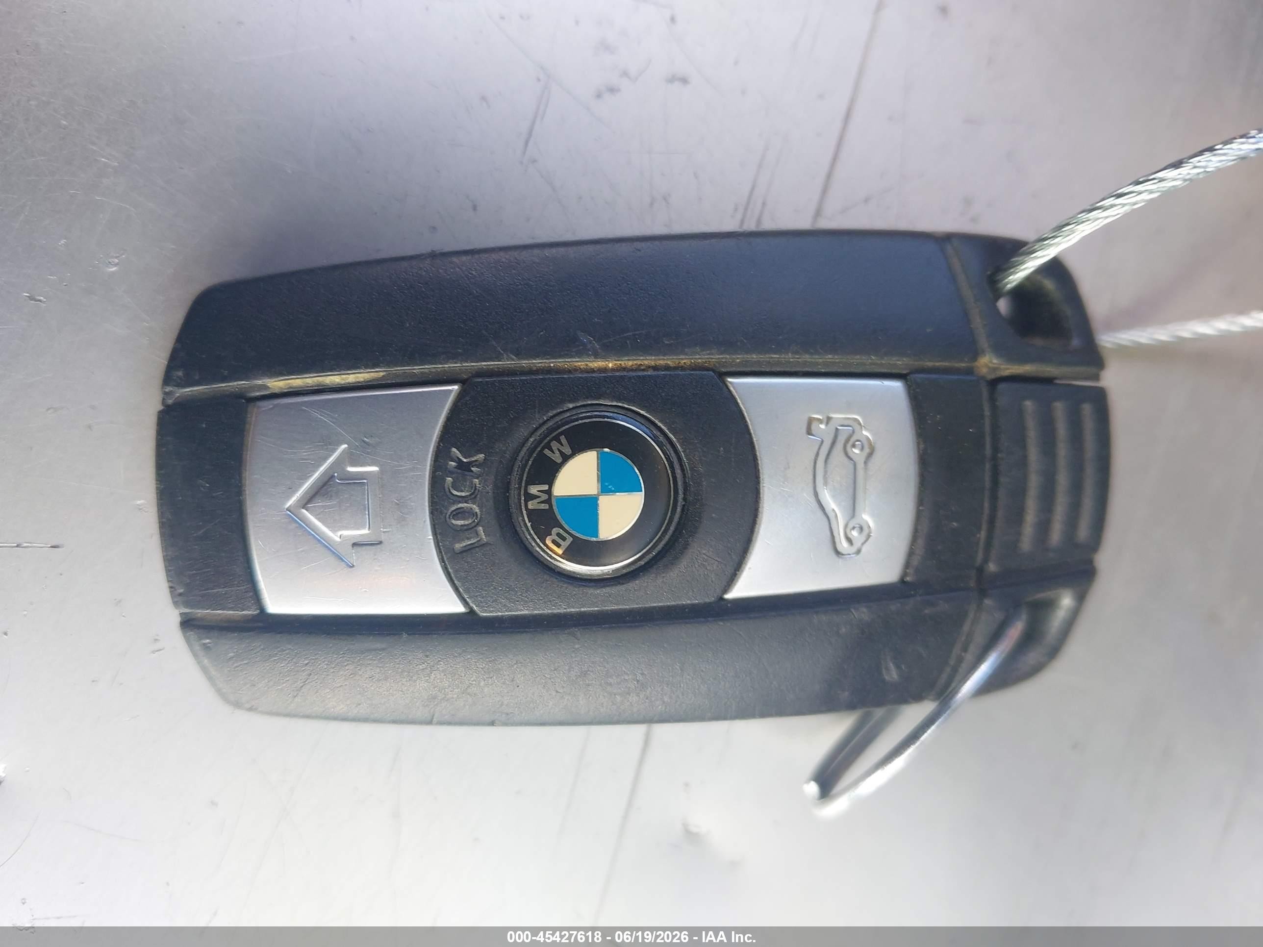2008 Bmw 335i   Gold vin: WBAWL73598PX54807