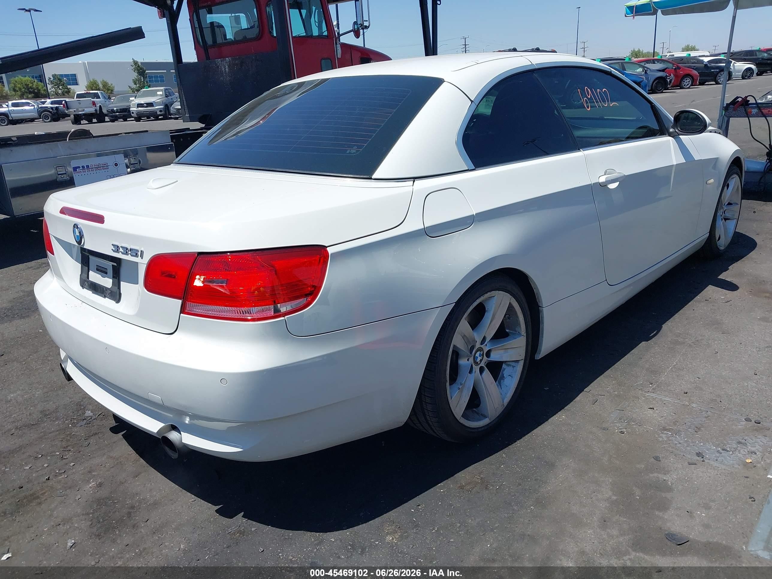 2008 Bmw 335i White vin: WBAWL735X8PX54833