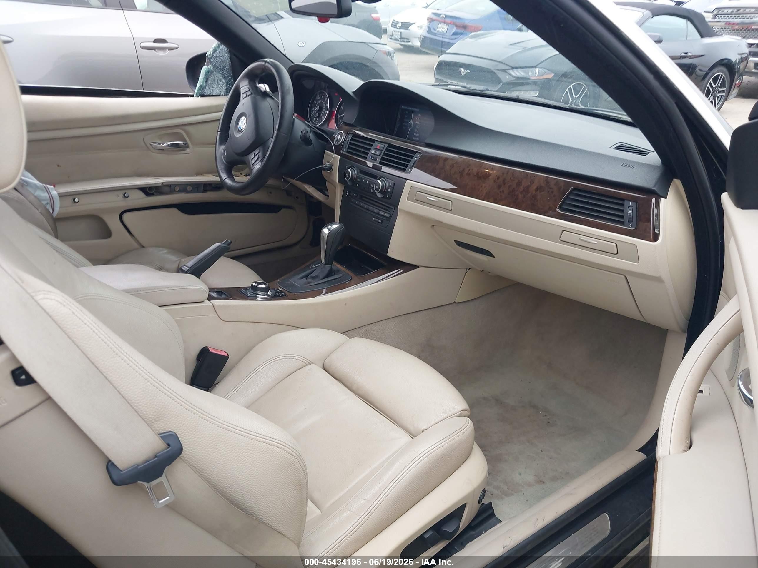 2010 Bmw 335i   Black vin: WBAWL7C52AP474295