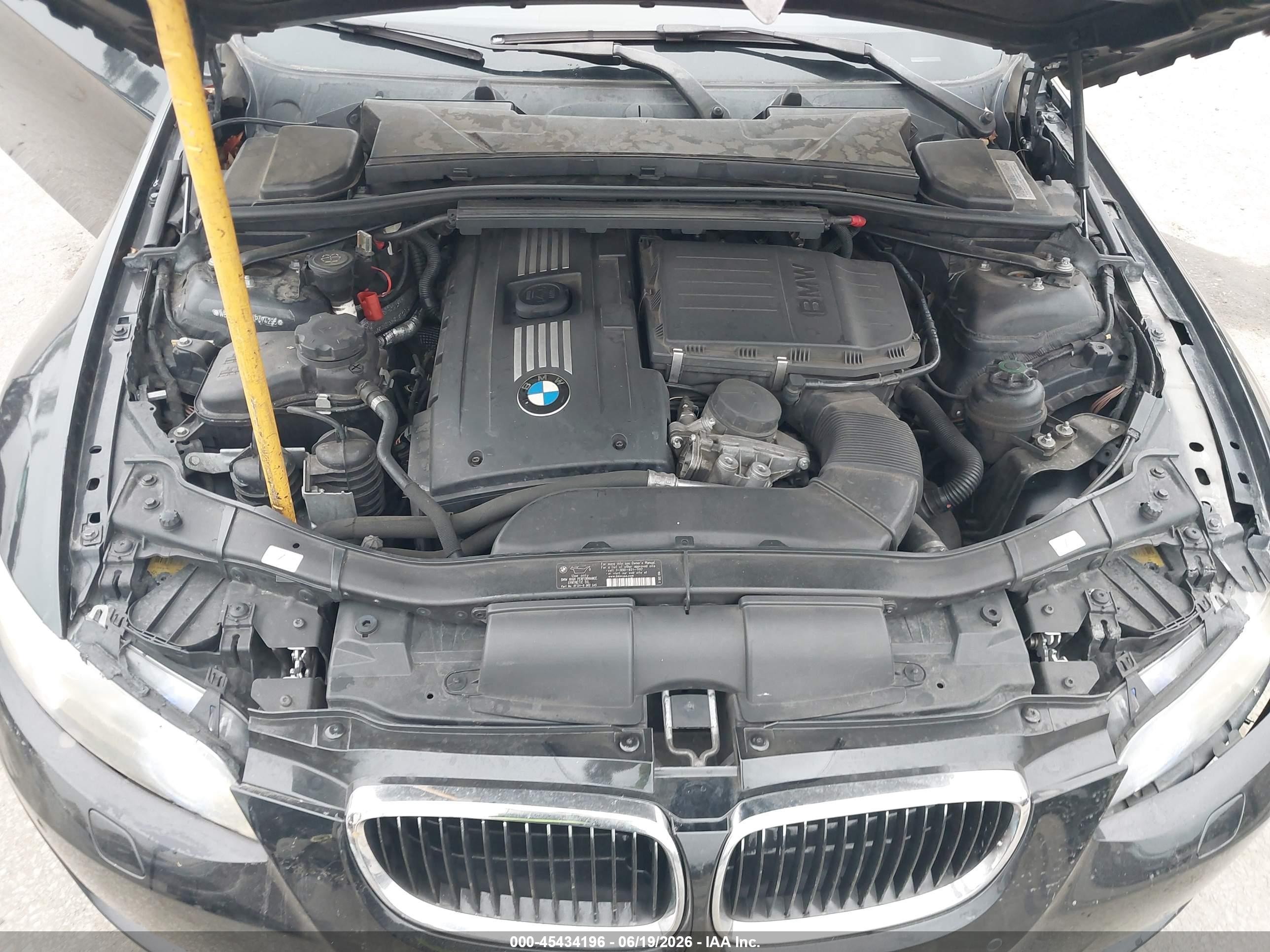 2010 Bmw 335i   Black vin: WBAWL7C52AP474295
