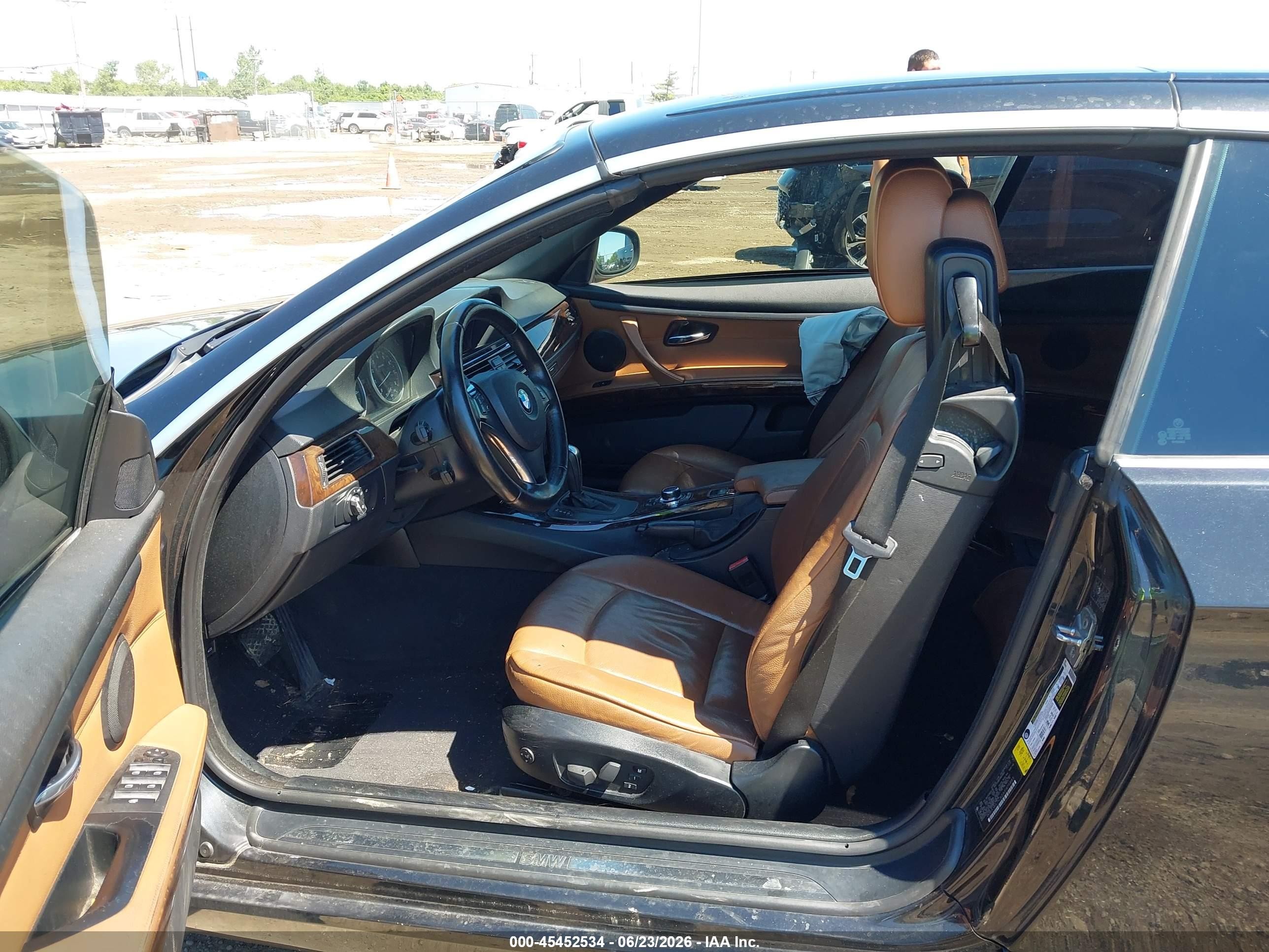 2010 Bmw 335i   Black vin: WBAWL7C52AP475883