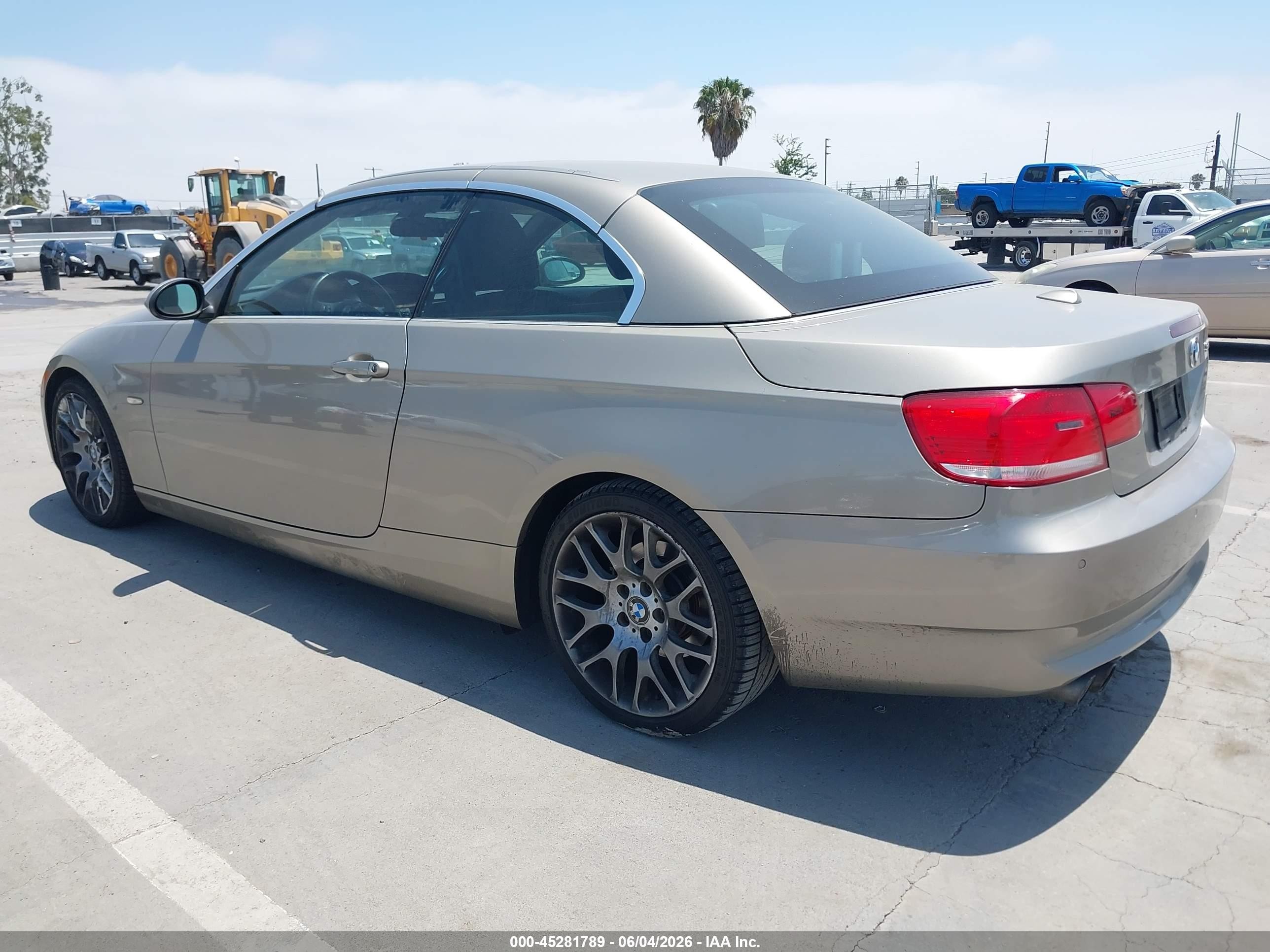 2007 Bmw 328i   Silver vin: WBAWR33507PX79536