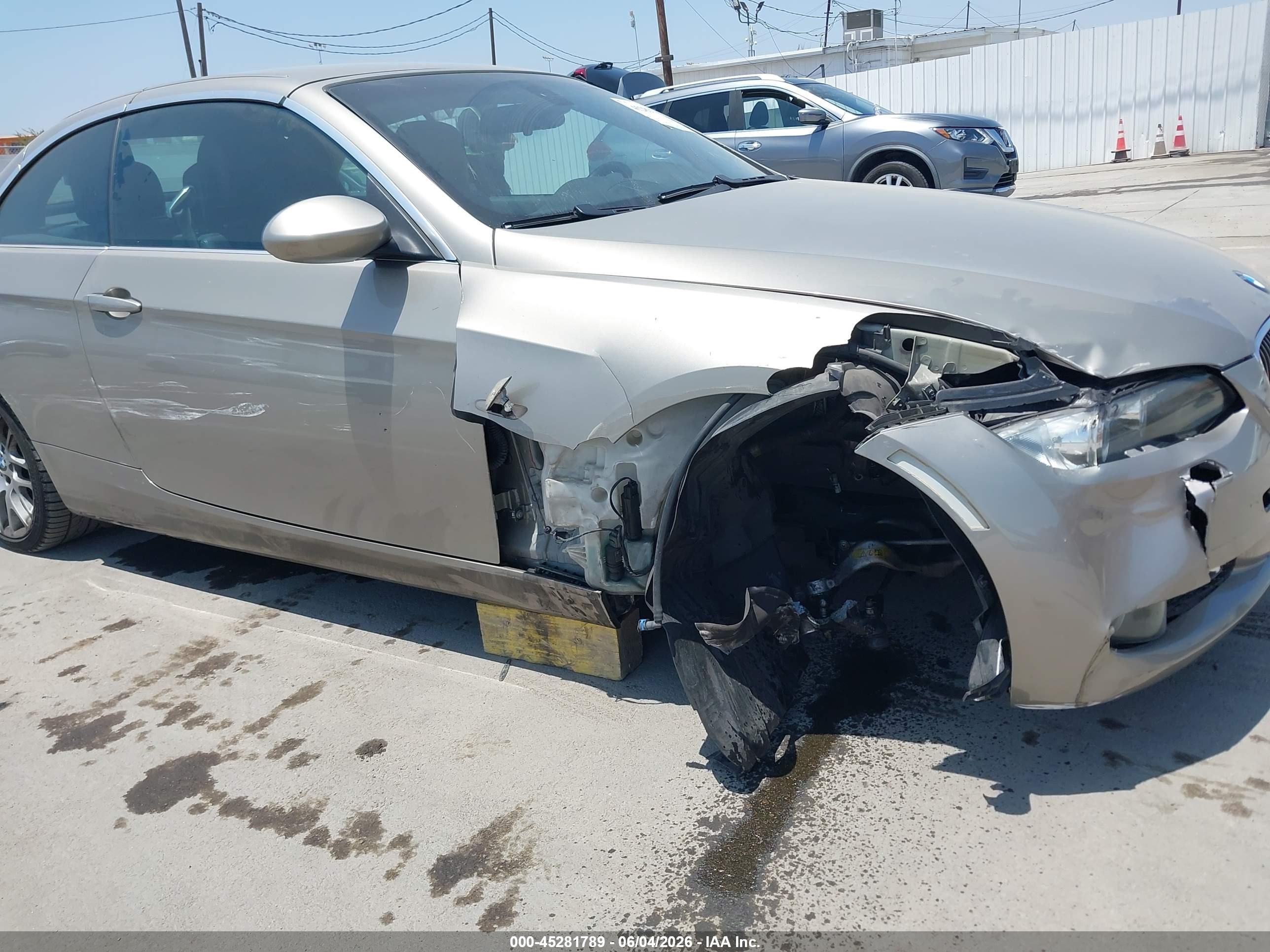 2007 Bmw 328i   Silver vin: WBAWR33507PX79536