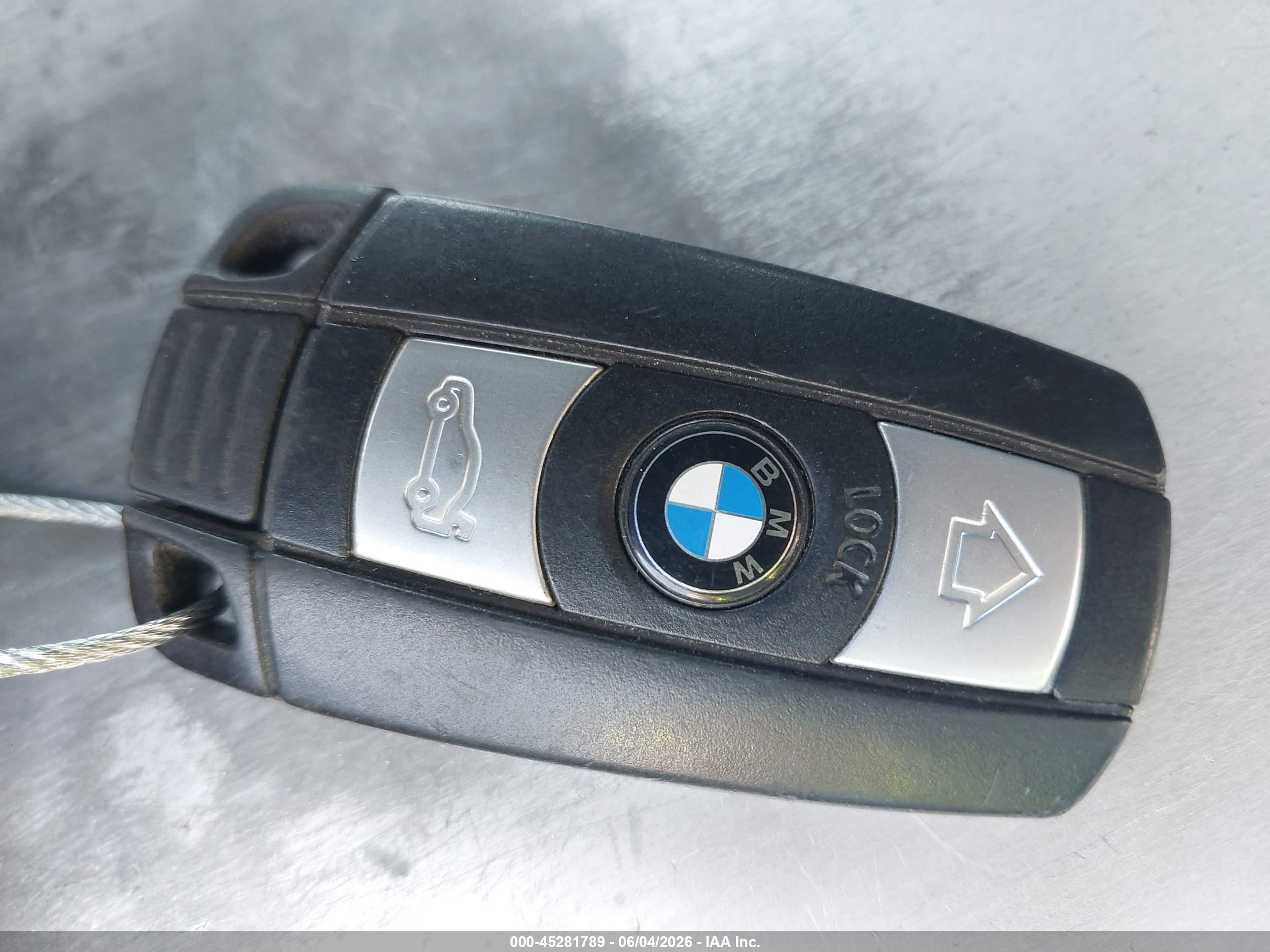 2007 Bmw 328i   Silver vin: WBAWR33507PX79536