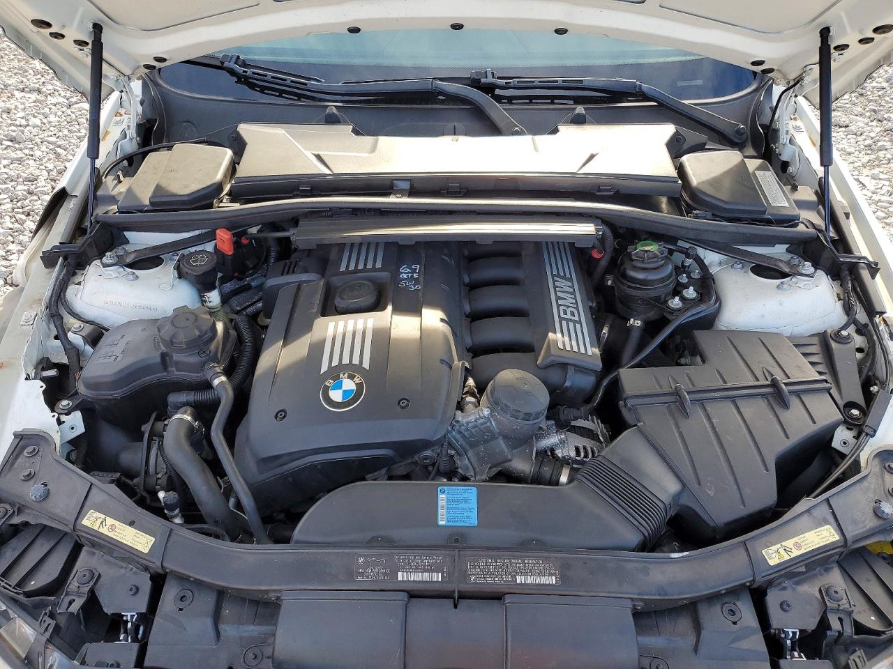 2009 Bmw 328 I Sulev Белый vin: WBAWR33529P154798