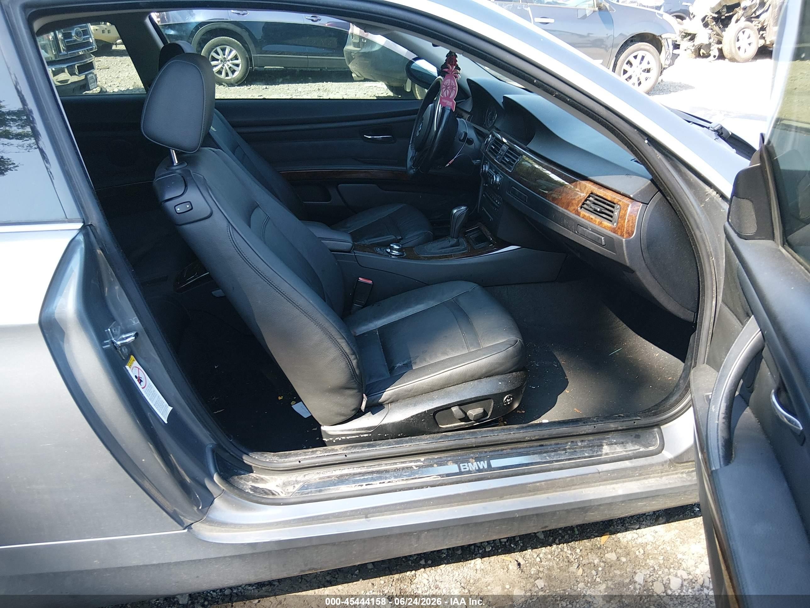 2008 Bmw 328i   Gray vin: WBAWV13518P120110