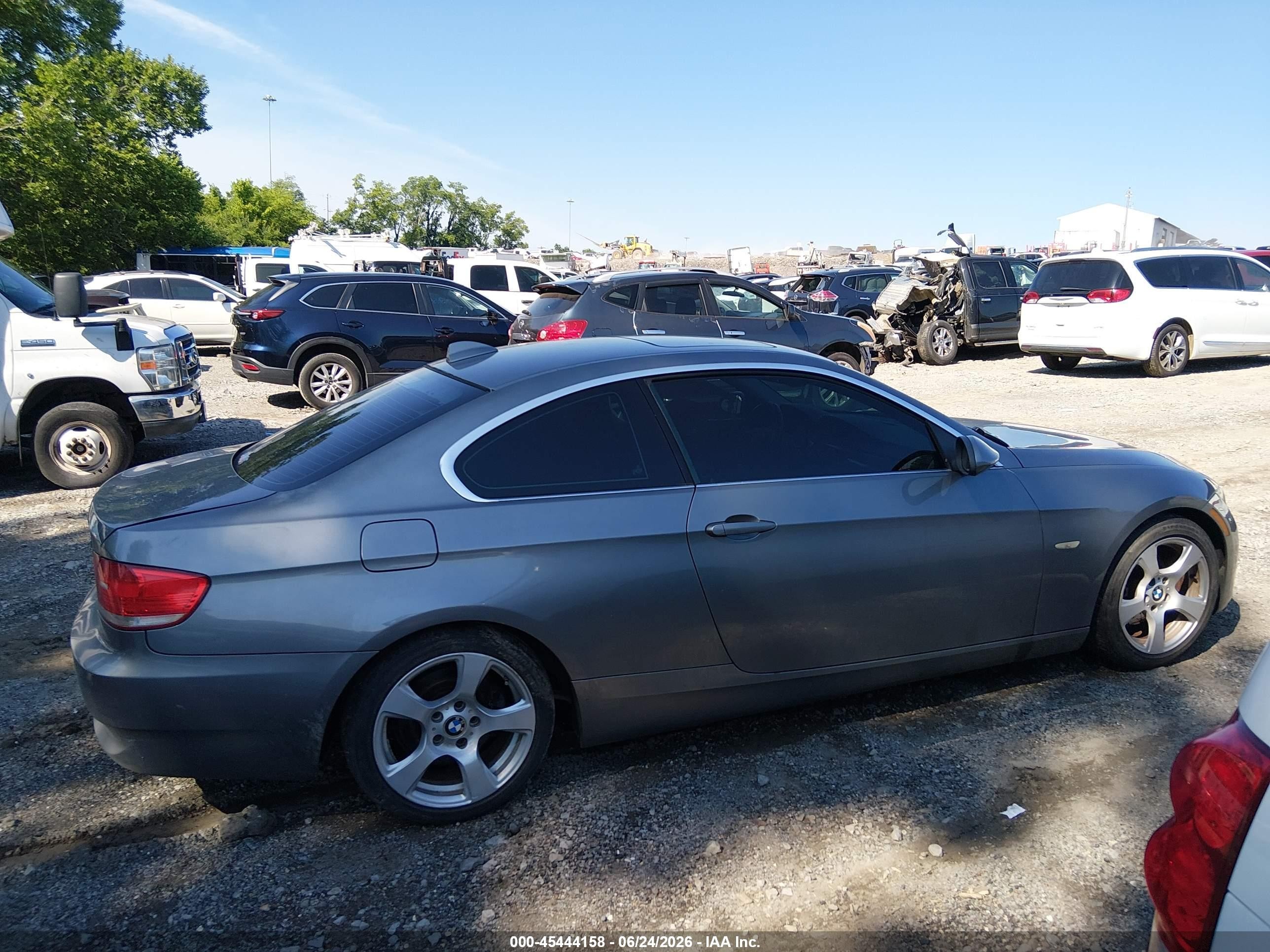 2008 Bmw 328i   Gray vin: WBAWV13518P120110