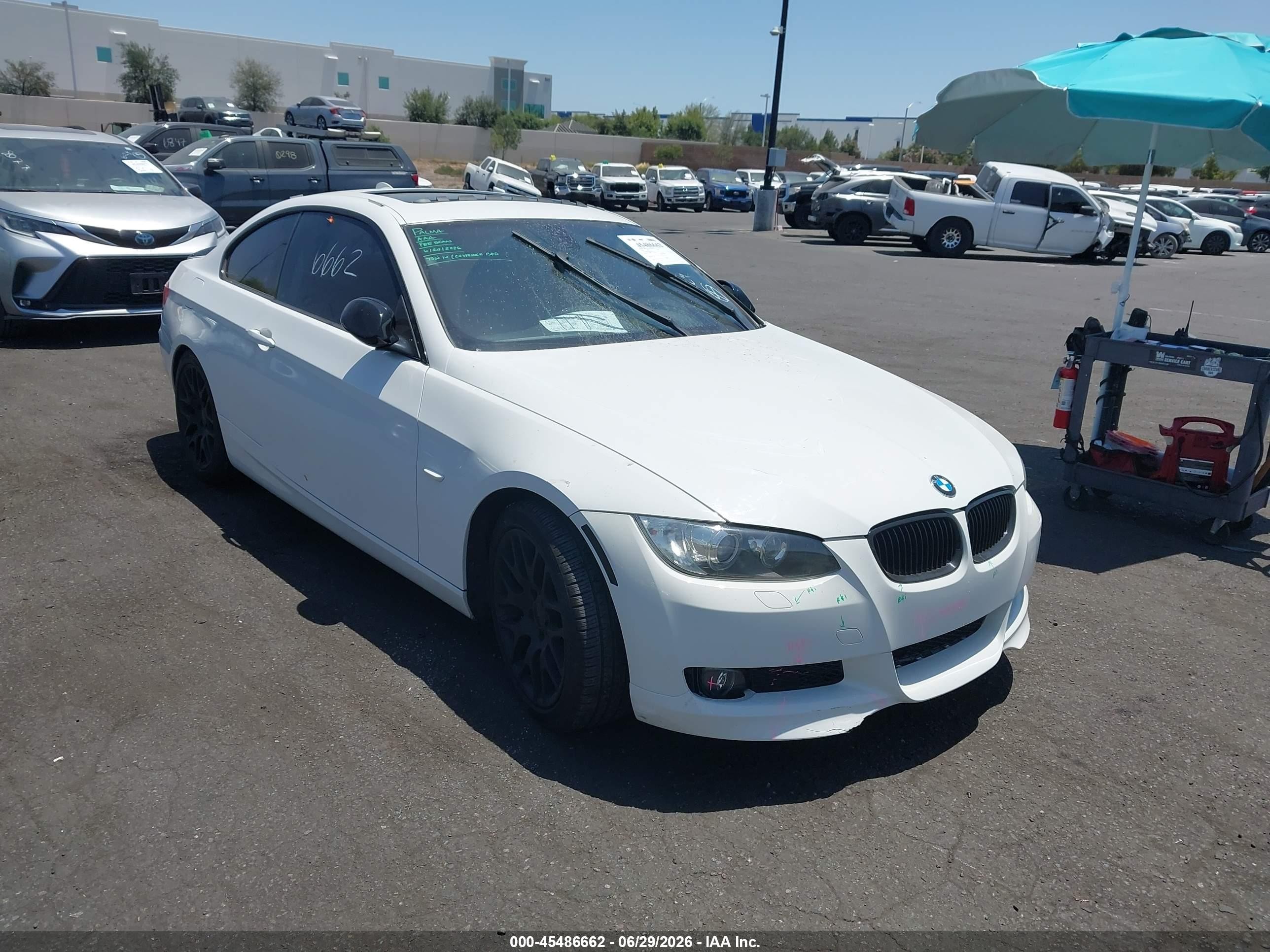 2009 Bmw 328i   White vin: WBAWV13559P123142