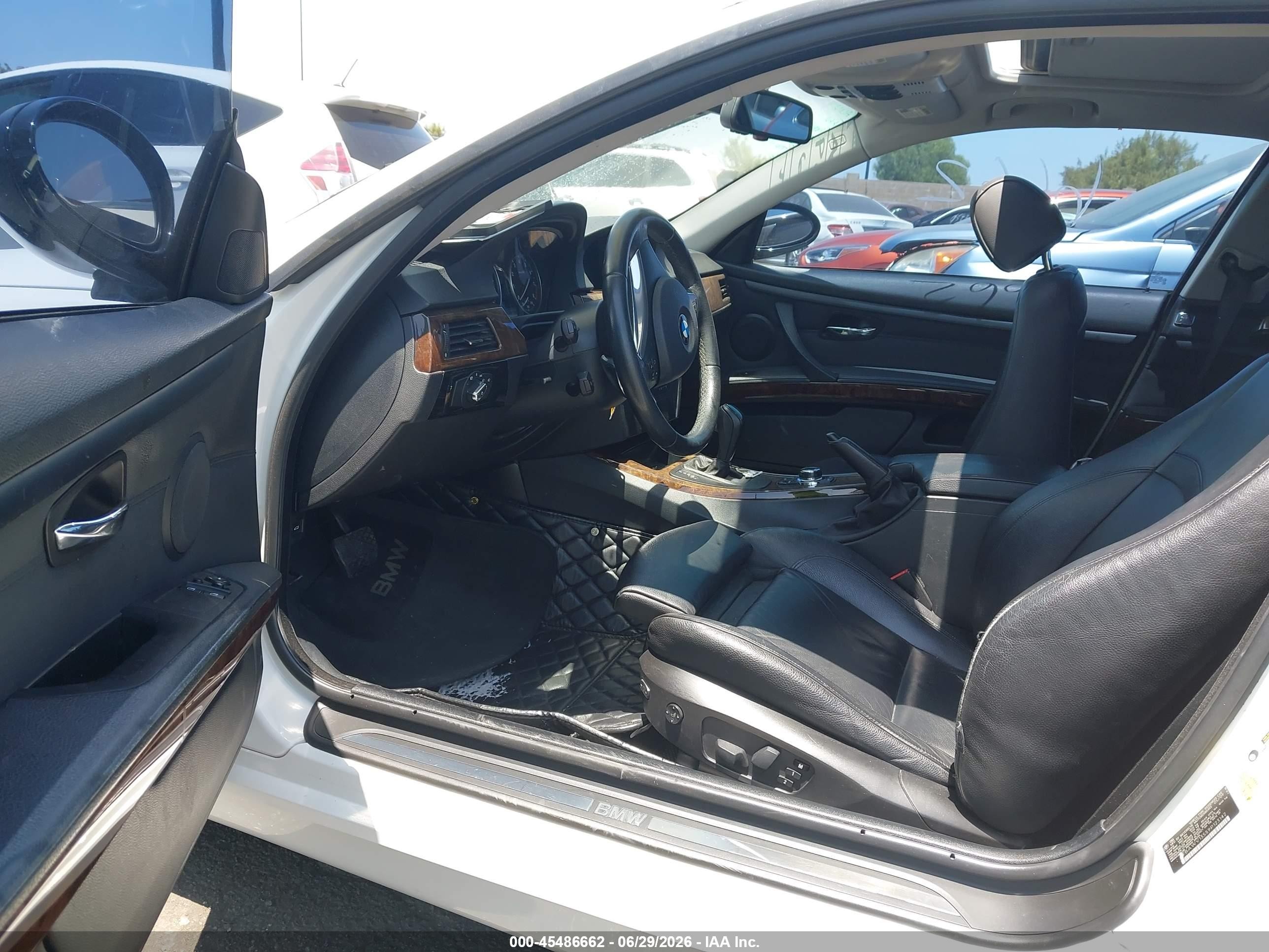 2009 Bmw 328i   White vin: WBAWV13559P123142