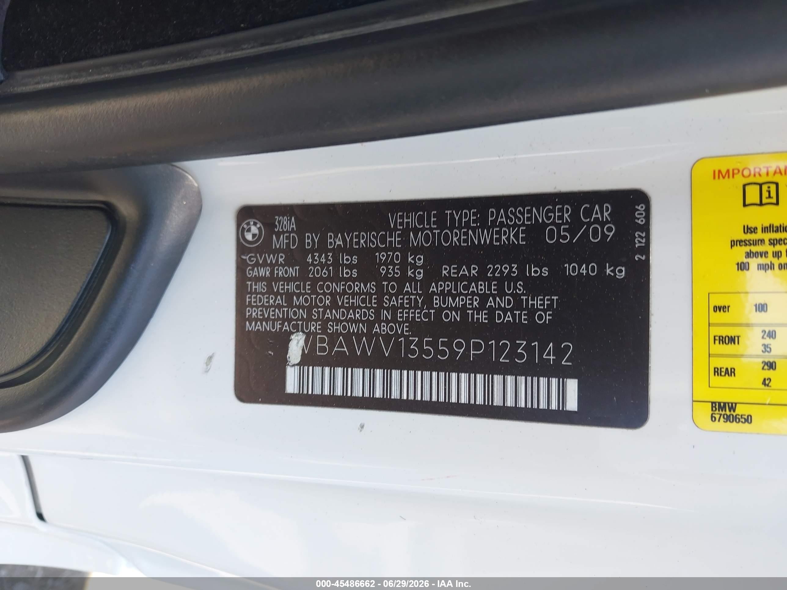 2009 Bmw 328i   White vin: WBAWV13559P123142