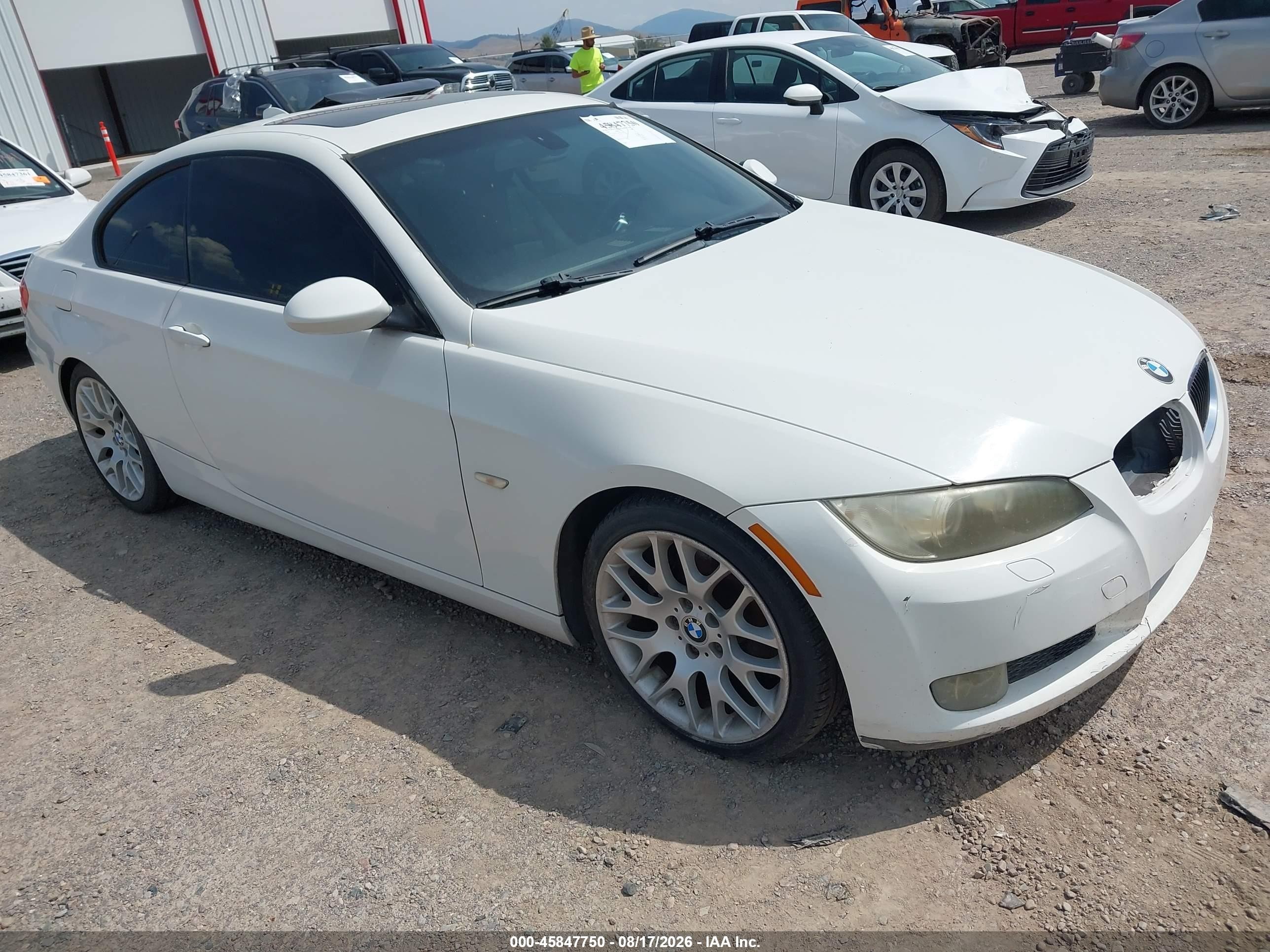 2009 Bmw 328i   White vin: WBAWV13589P123510