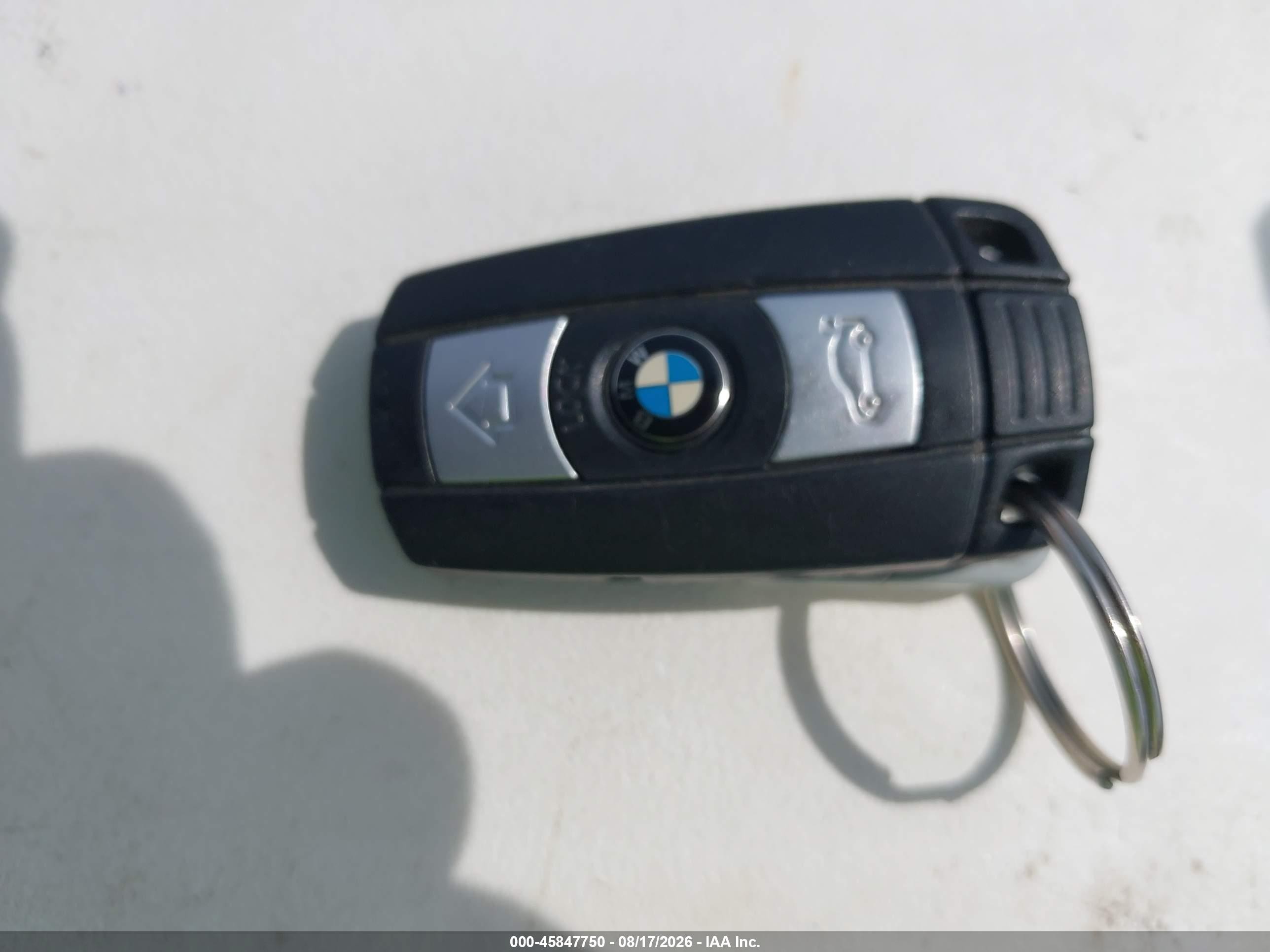 2009 Bmw 328i   White vin: WBAWV13589P123510