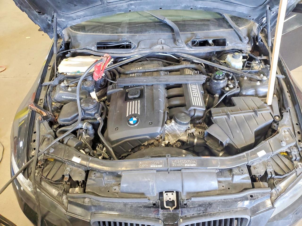 2010 Bmw 328 Xi Sulev Черный vin: WBAWV5C59AP098712