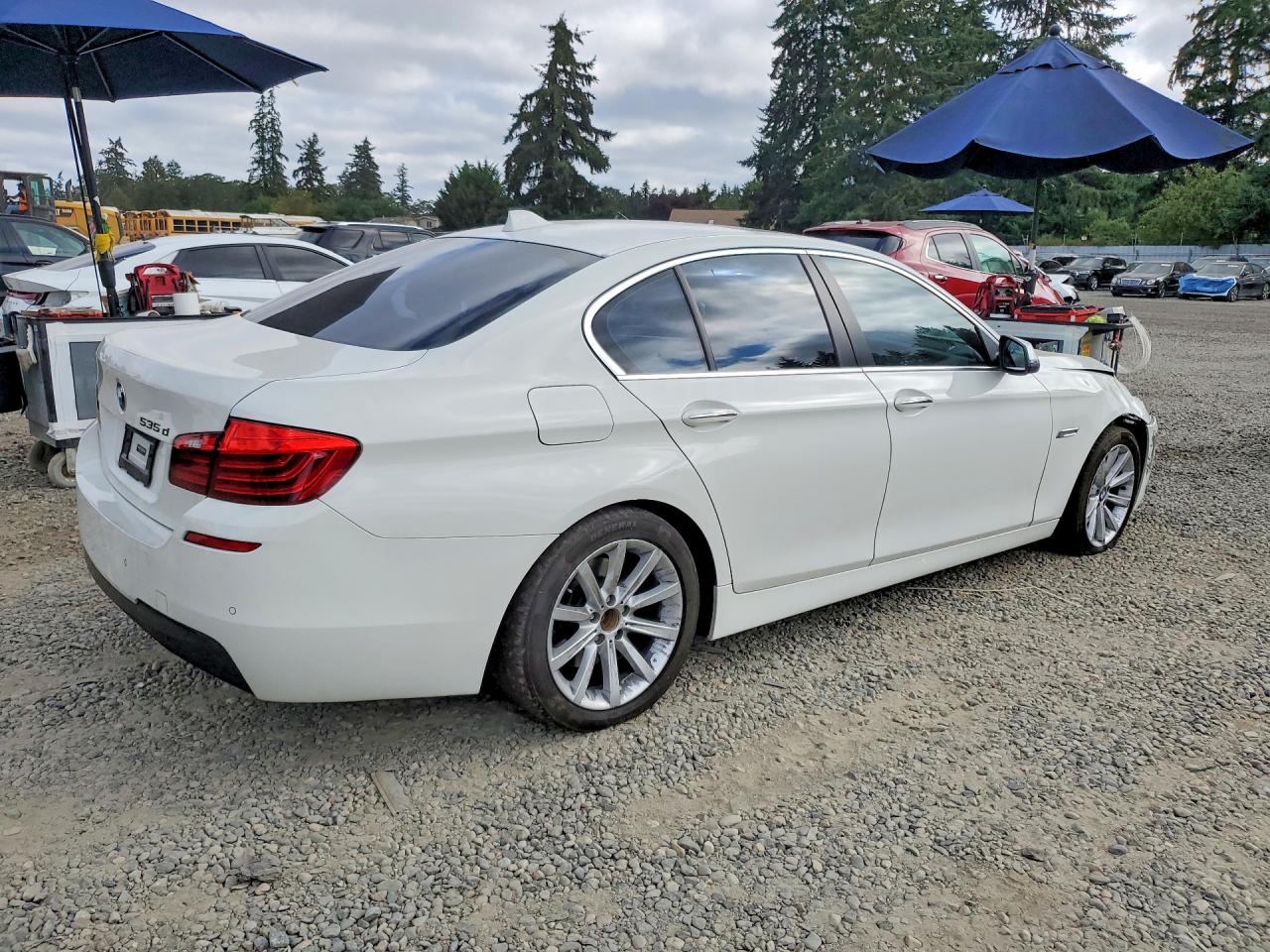 2014 Bmw 535 D White vin: WBAXA5C52ED690721