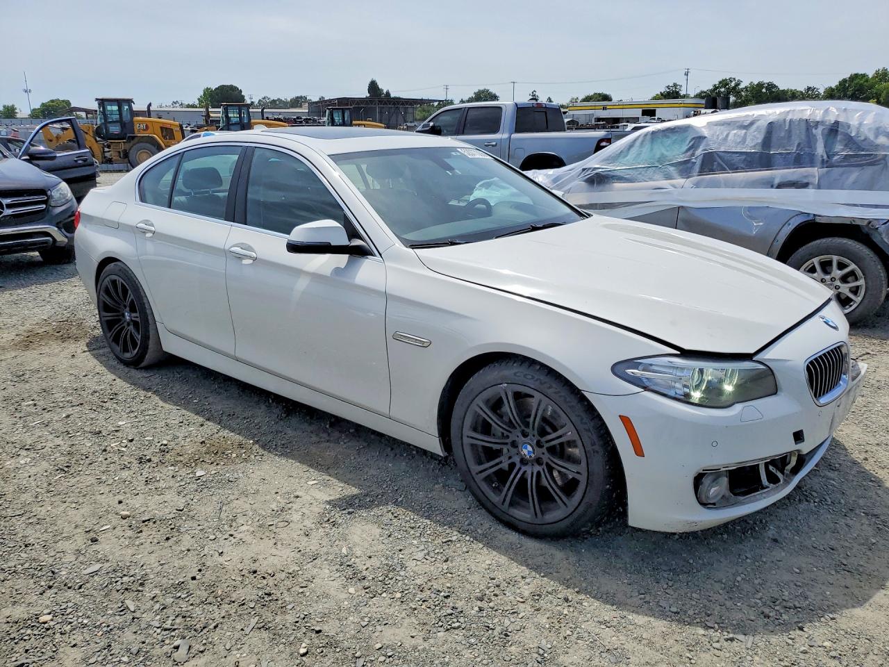 2015 Bmw 535 D White vin: WBAXA5C53FD691295