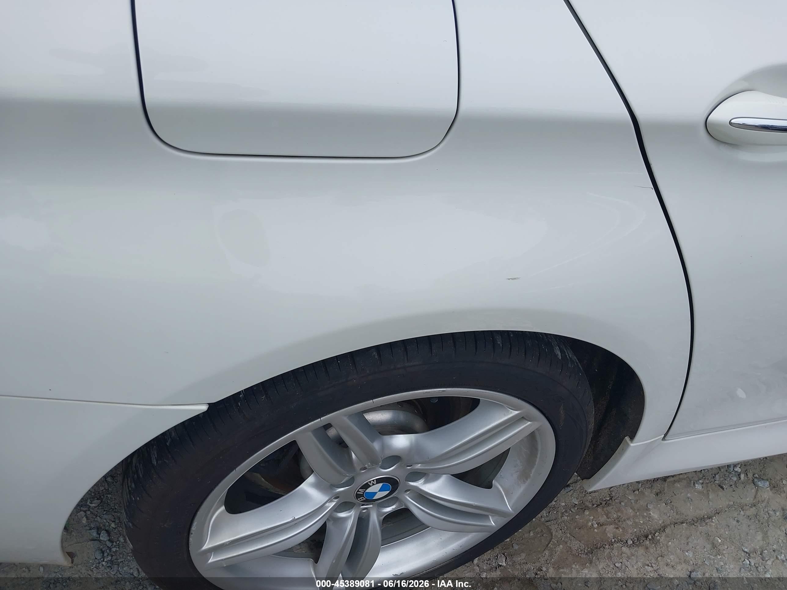 2014 Bmw 535d   White vin: WBAXA5C54ED001682