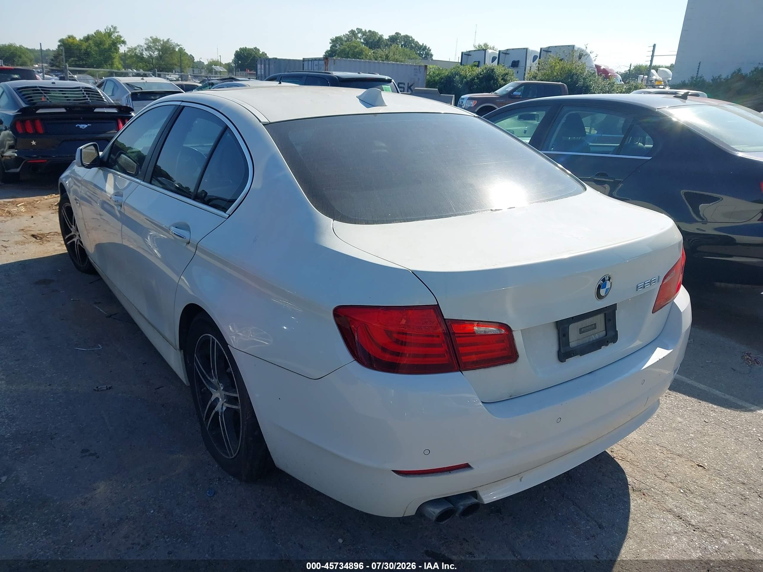 2012 Bmw 528i   White vin: WBAXG5C50CDX02523