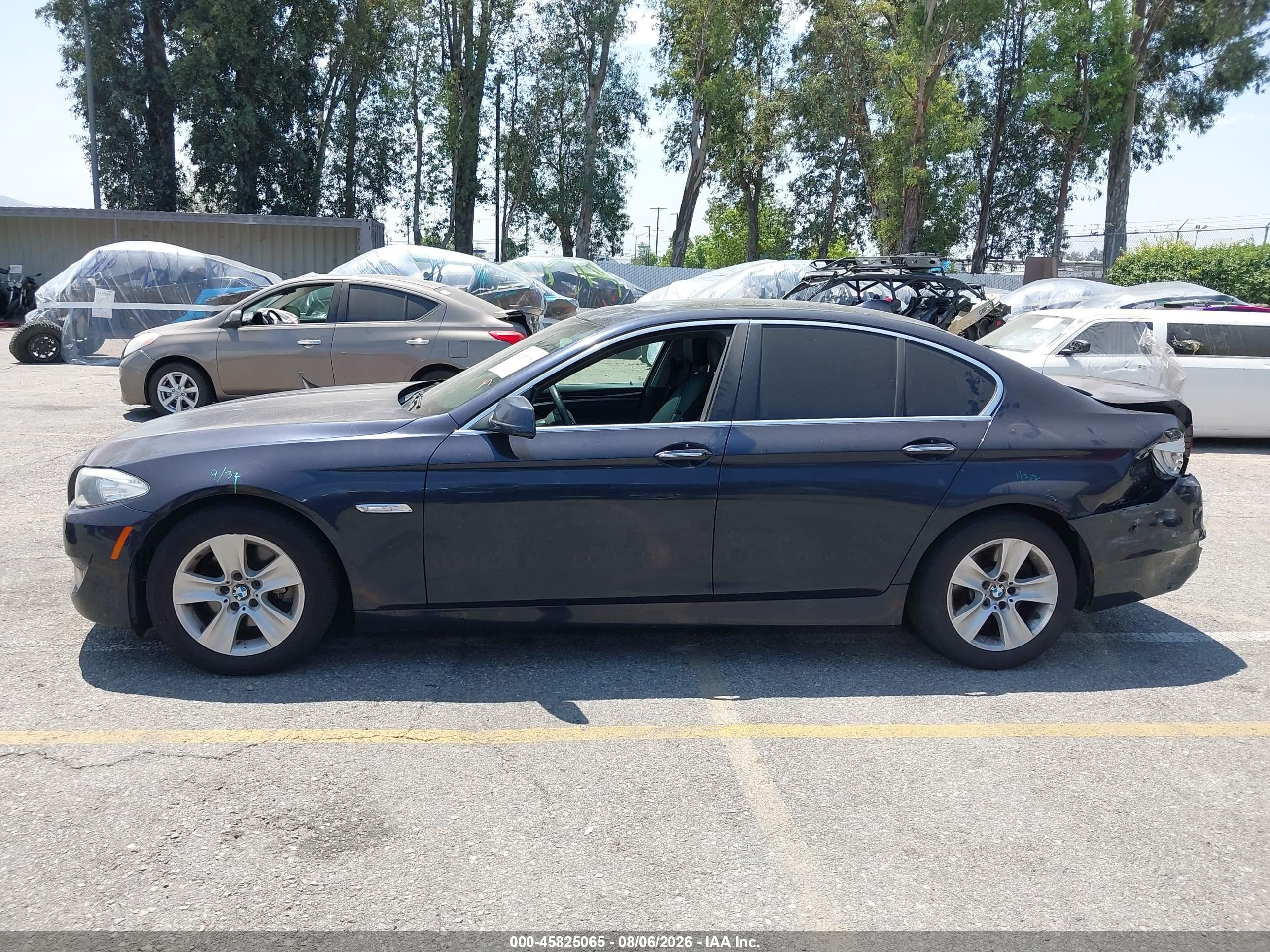2012 Bmw 528i Blue vin: WBAXG5C50CDY28963