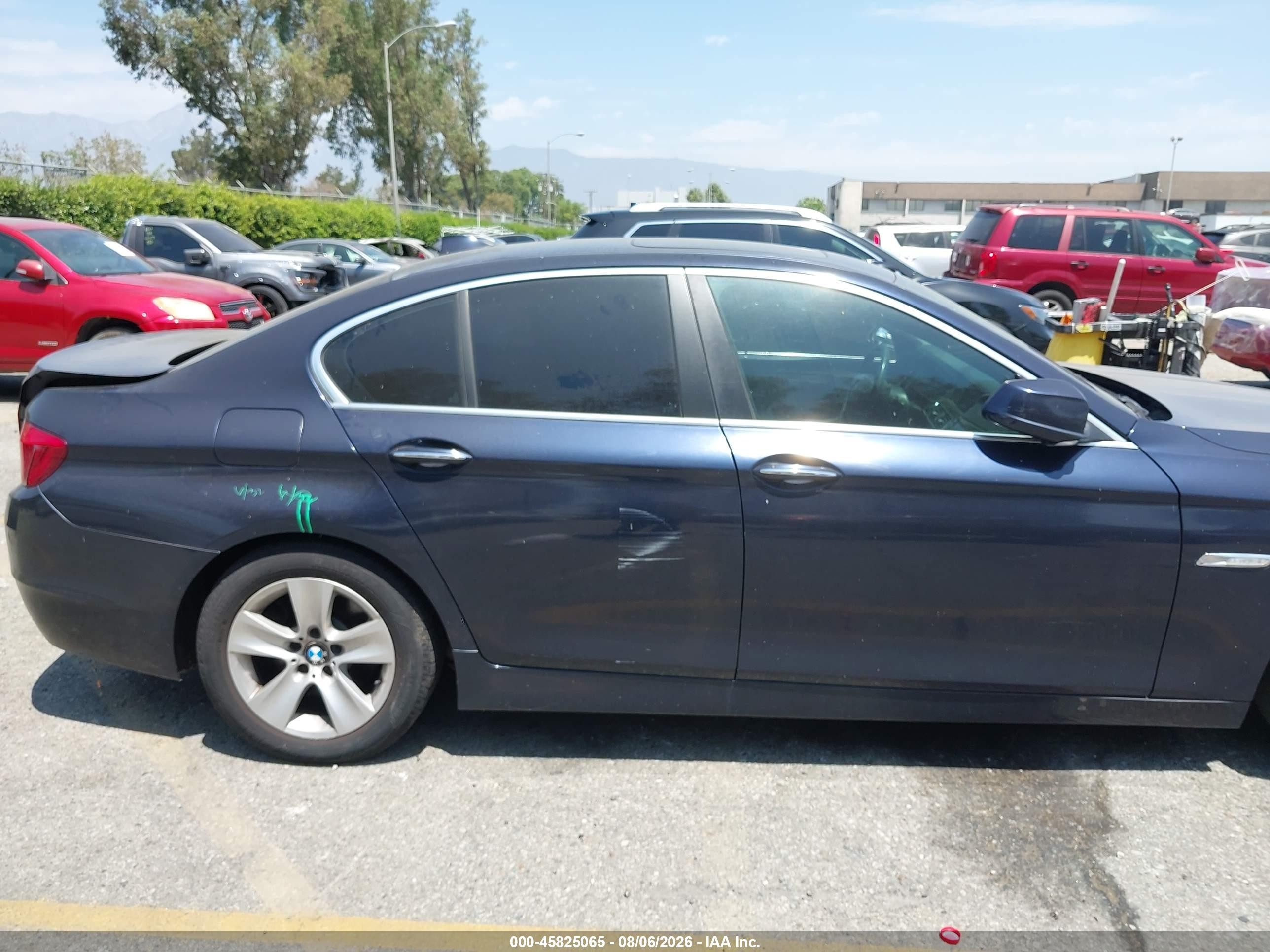 2012 Bmw 528i Blue vin: WBAXG5C50CDY28963