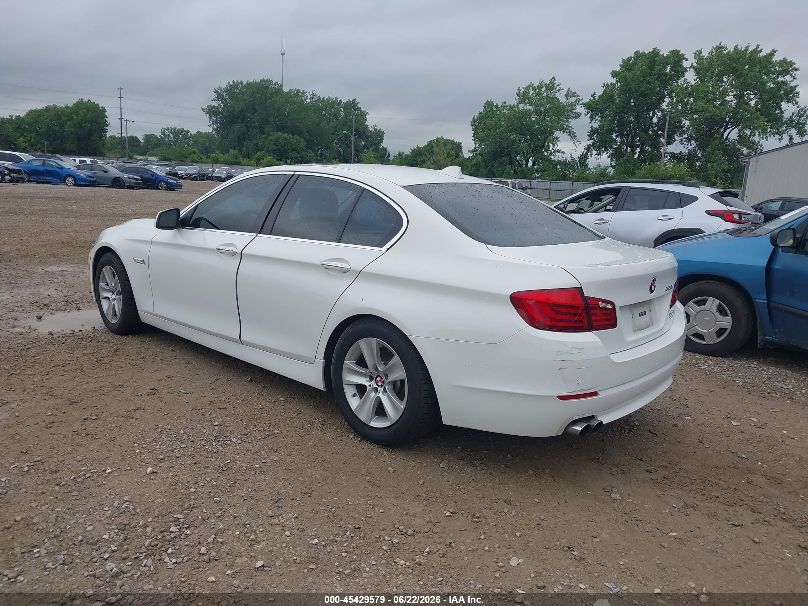 2012 Bmw 528i   Белый vin: WBAXG5C50CDY30230