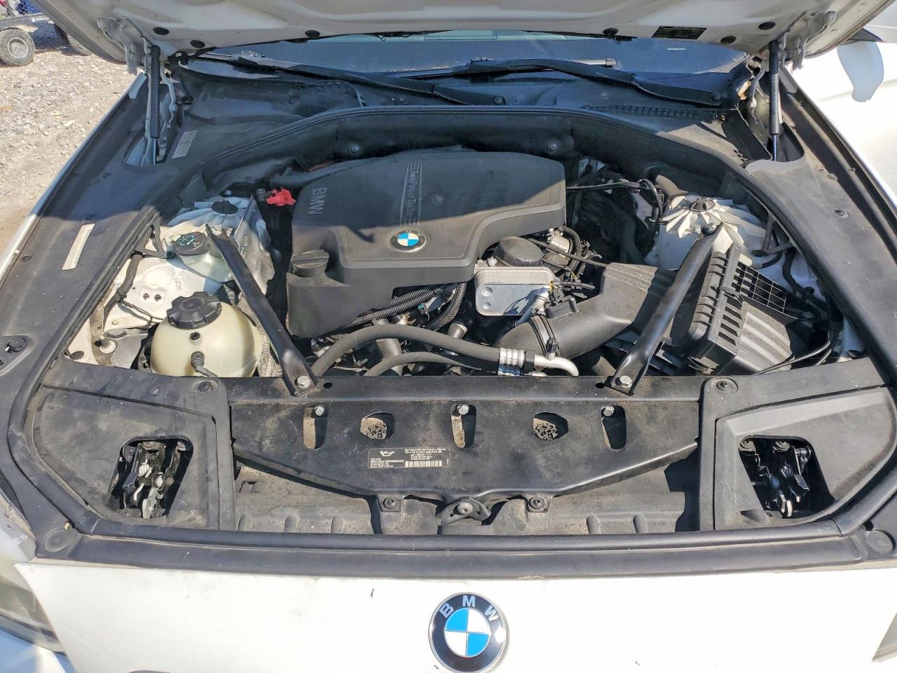 2013 Bmw 528 I White vin: WBAXG5C50DD231636