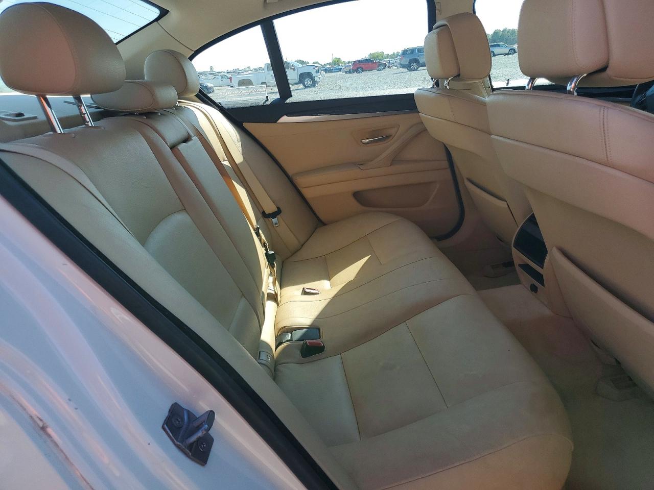 2013 Bmw 528 I White vin: WBAXG5C50DD231636