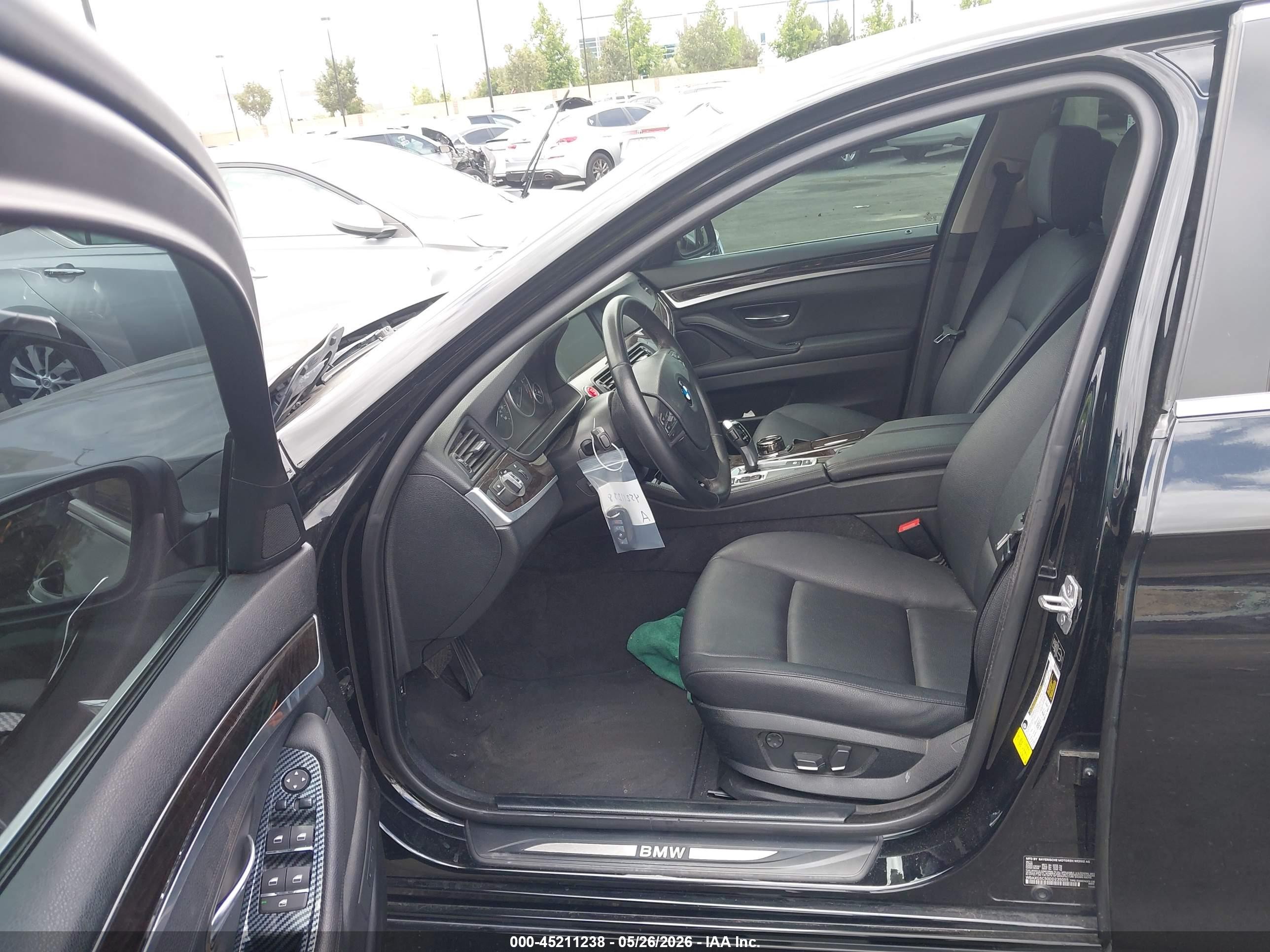 2013 Bmw 528i   Black vin: WBAXG5C50DD235055