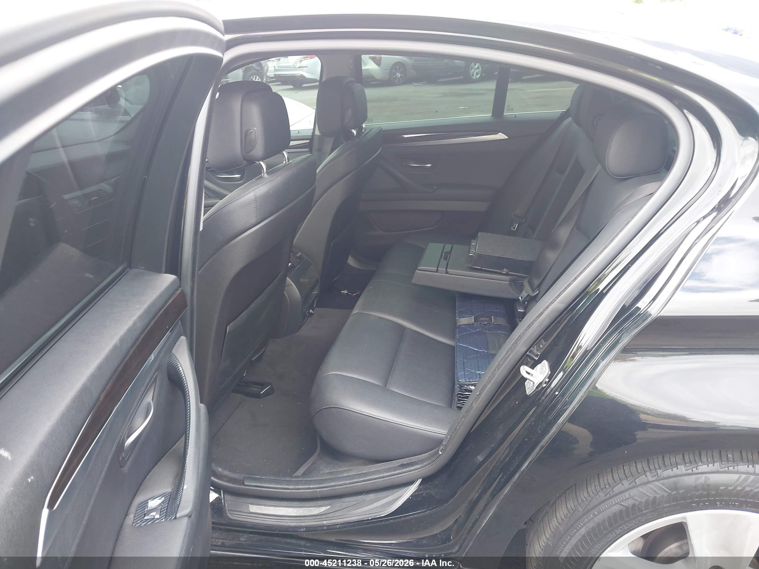 2013 Bmw 528i   Black vin: WBAXG5C50DD235055
