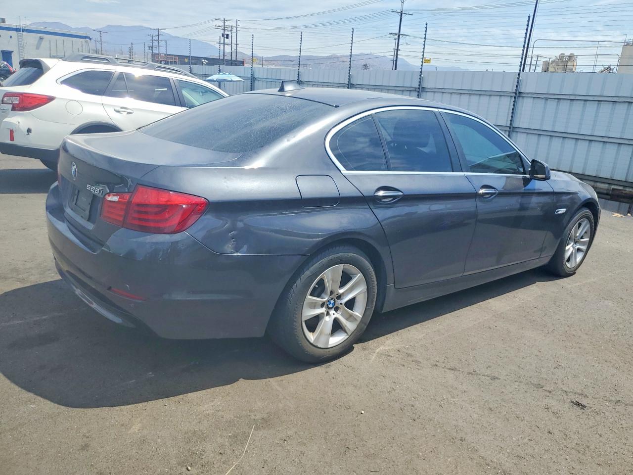 2013 Bmw 528 I Серый vin: WBAXG5C51DD228664