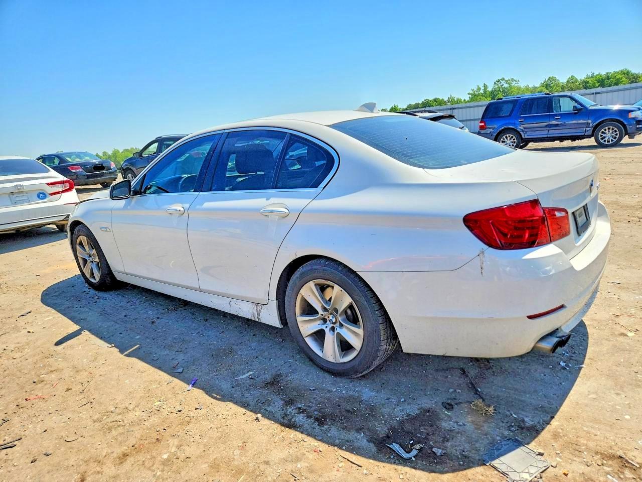 2013 Bmw 528 I White vin: WBAXG5C51DDY36782