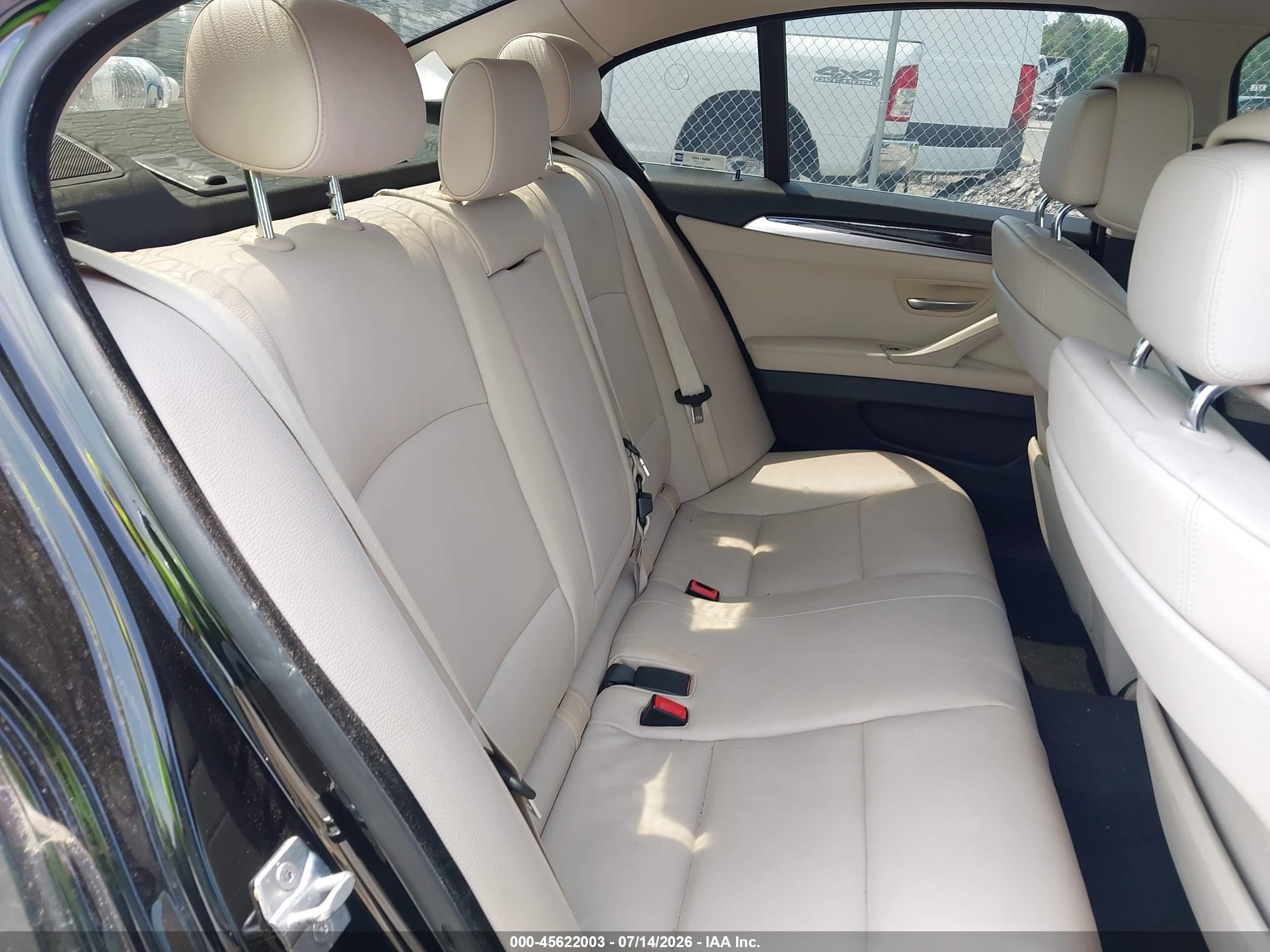 2013 Bmw 528i   Black vin: WBAXG5C51DDY37916