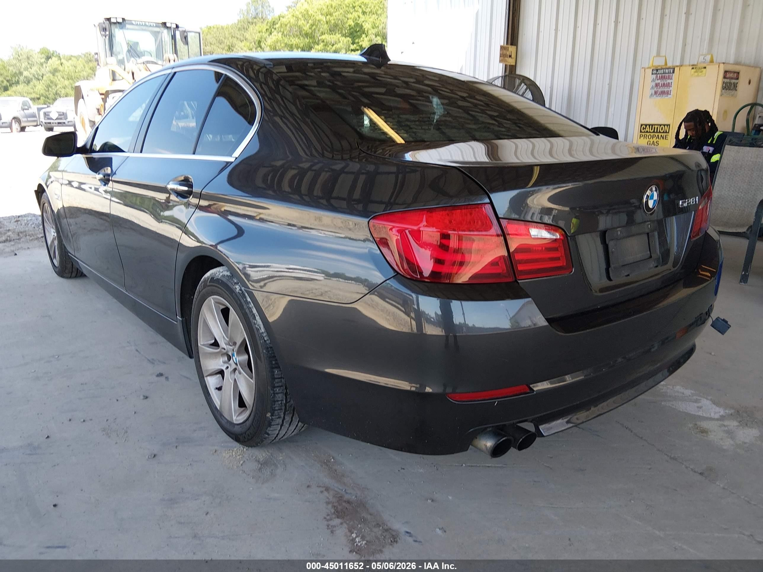 2012 Bmw 528i   Серый vin: WBAXG5C52CDW85367