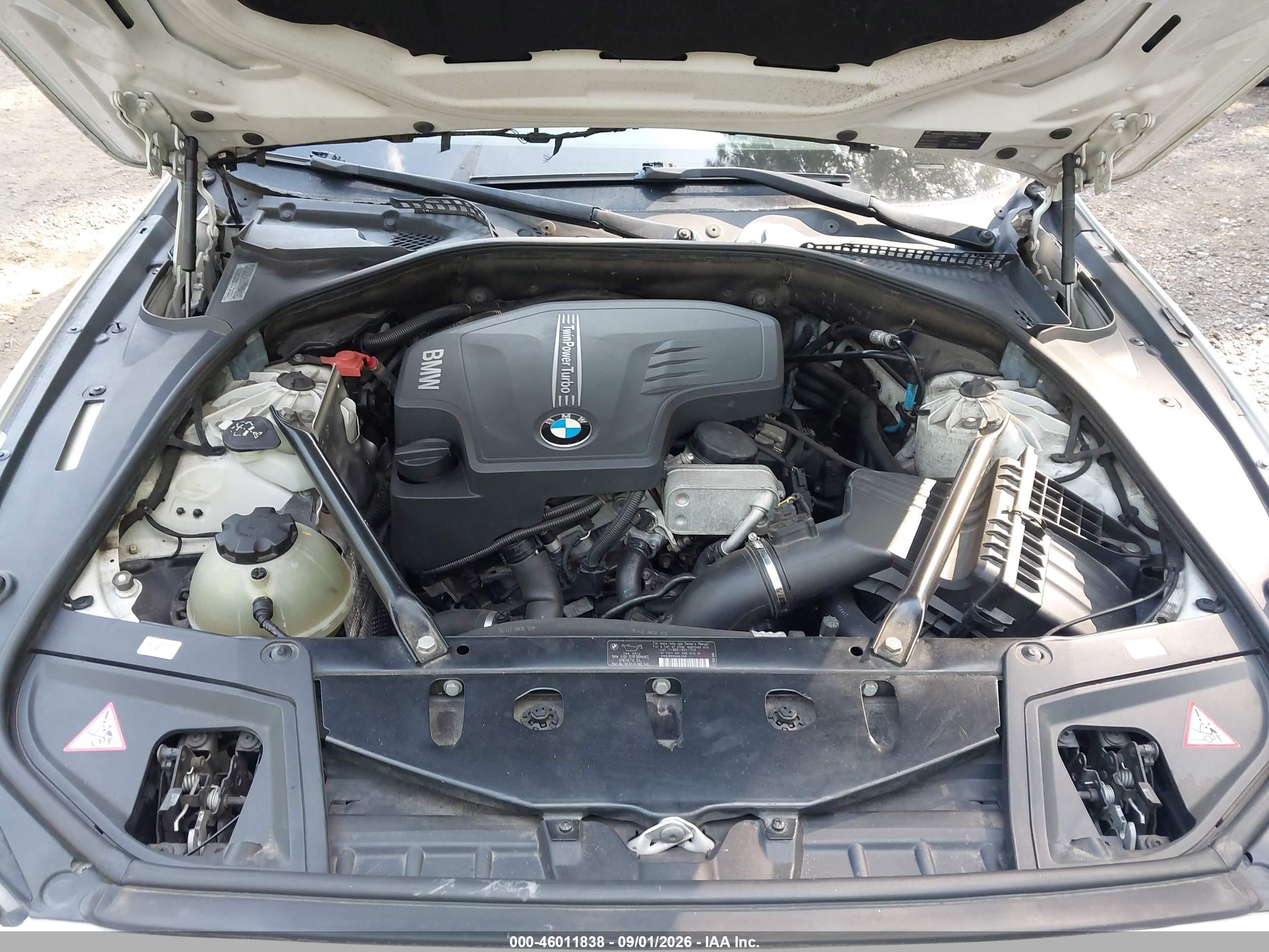 2012 Bmw 528i   White vin: WBAXG5C52CDX01633