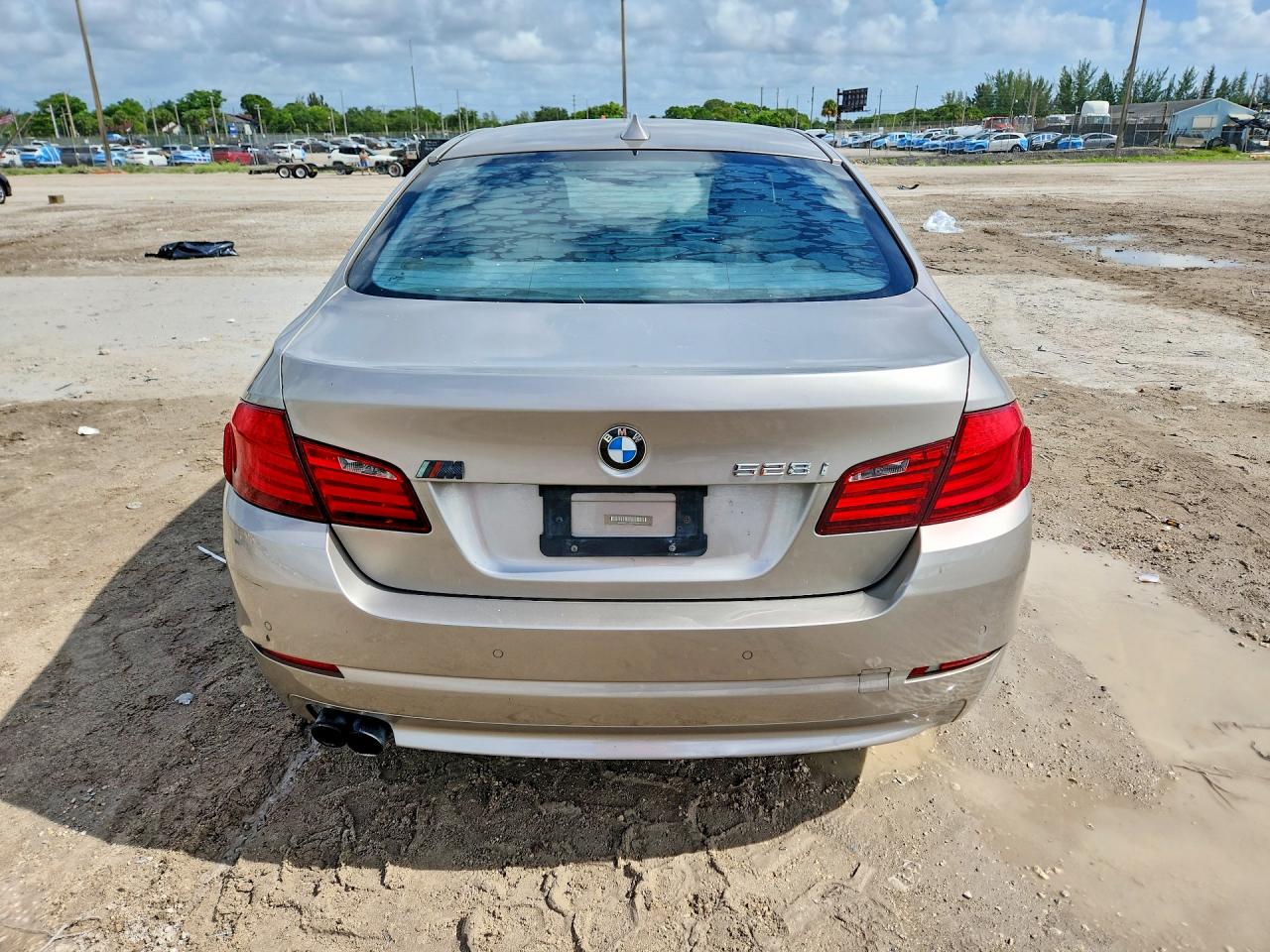 2013 Bmw 528 I Silver vin: WBAXG5C53DD233428